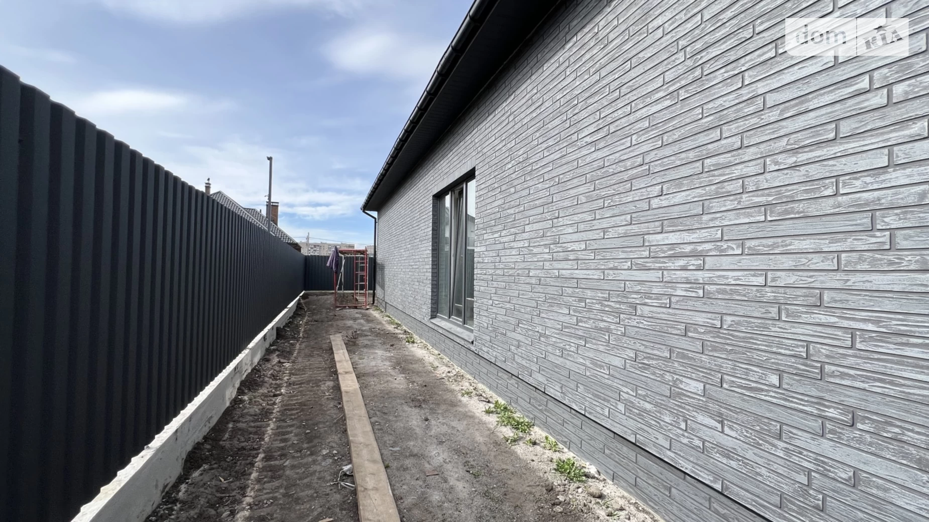 Продается одноэтажный дом 208 кв. м с садом, цена: 220000 $ - фото 4