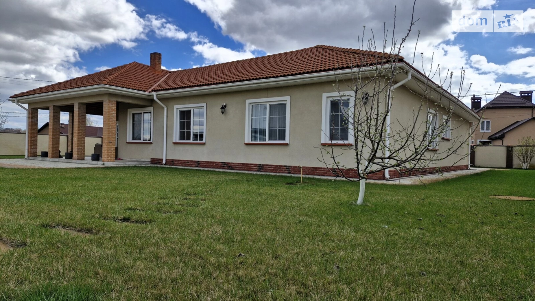 Продается одноэтажный дом 220 кв. м с террасой, цена: 250000 $ - фото 4