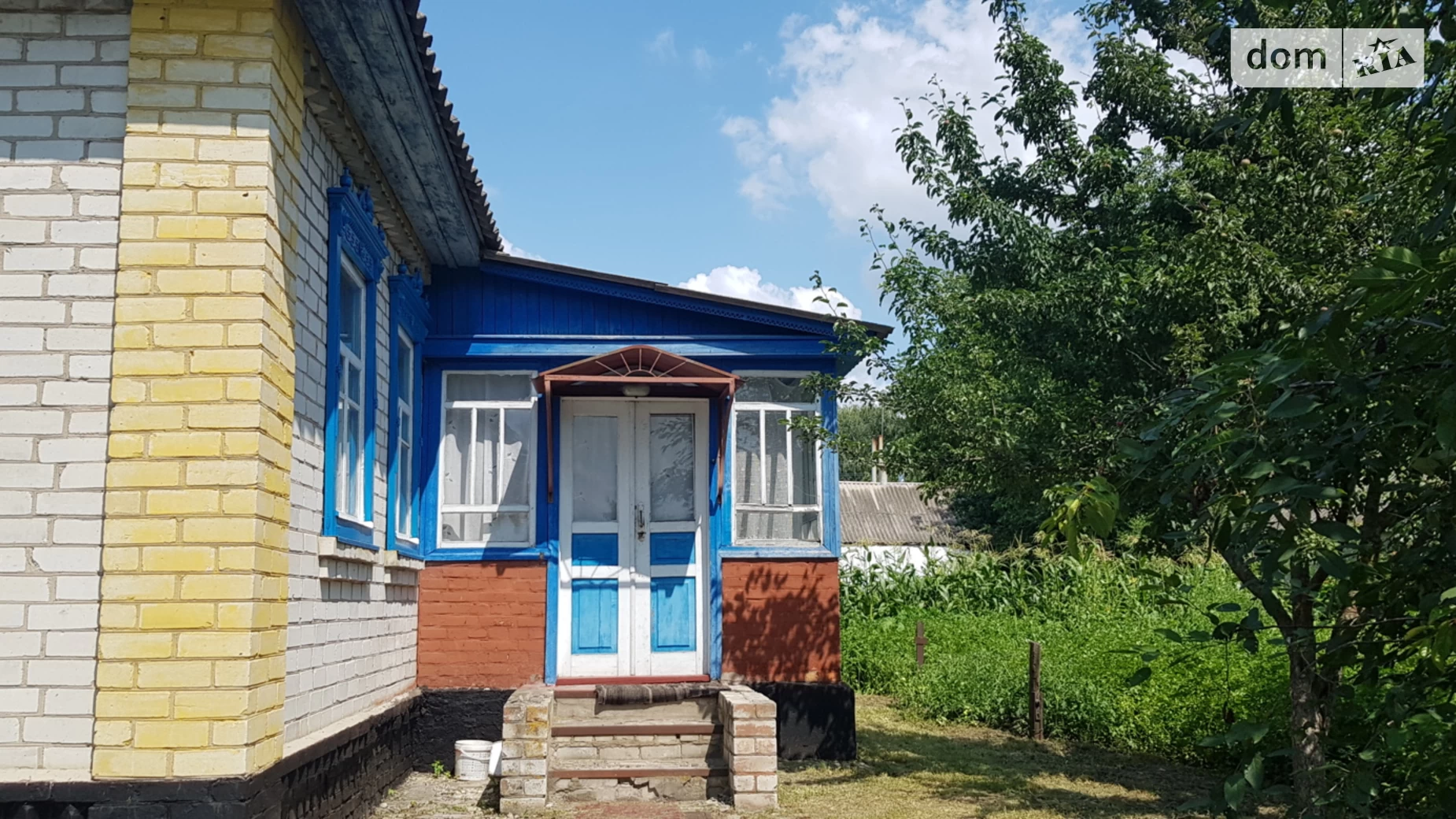 Продається одноповерховий будинок 80 кв. м з каміном, вул. Робоча