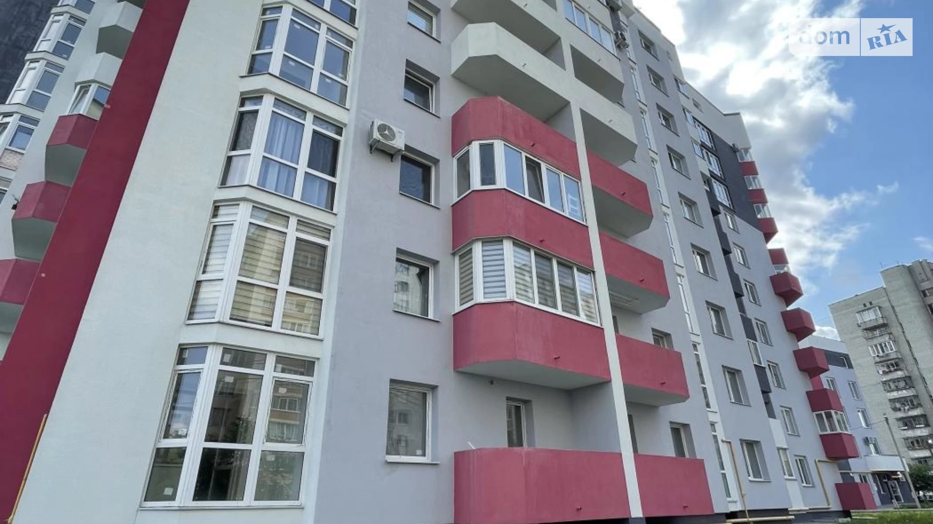 Продається 2-кімнатна квартира 66 кв. м у Львові, вул. Личаківська
