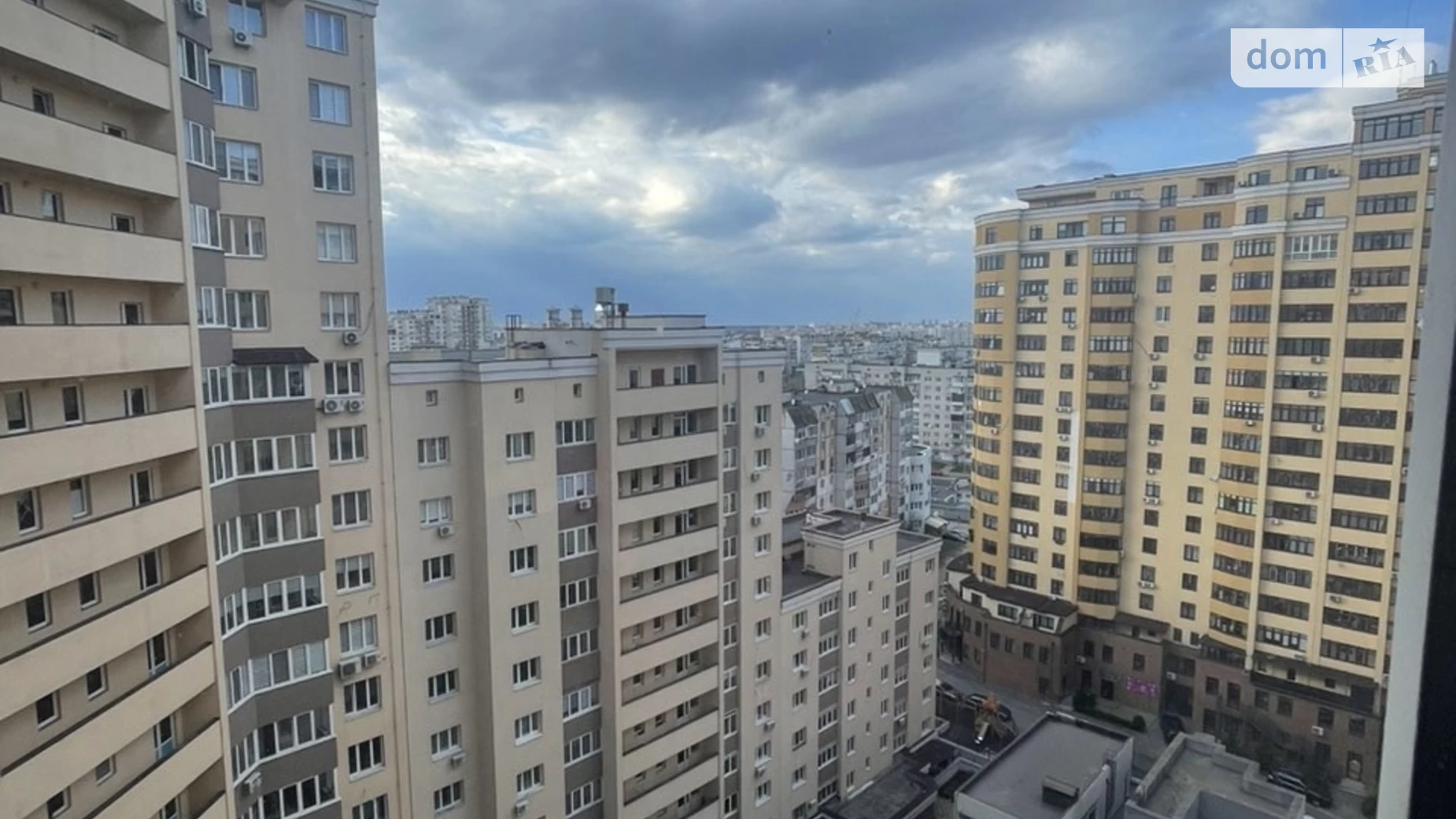 Продается 1-комнатная квартира 53 кв. м в Вишневом, ул. Витянская - фото 2