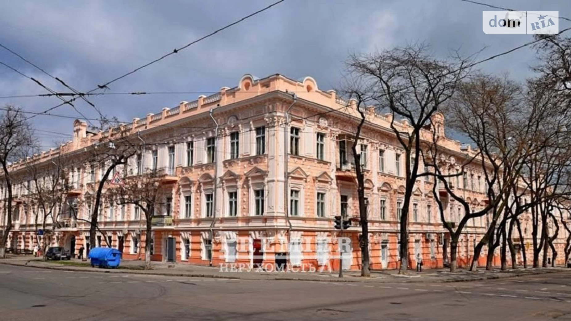 Продается 3-комнатная квартира 100 кв. м в Одессе, ул. Пастера