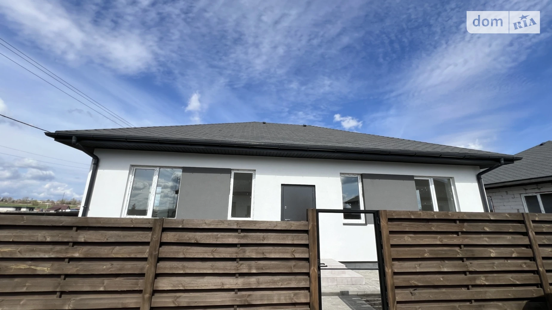 Продается одноэтажный дом 100 кв. м с гаражом, цена: 75000 $ - фото 4