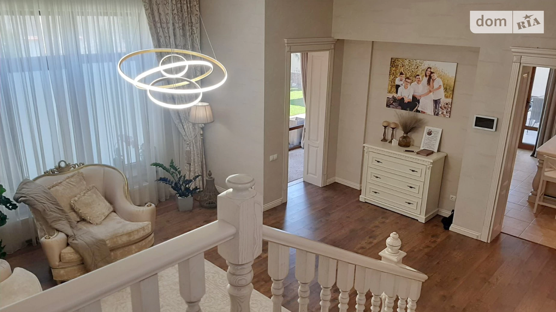 Продается дом на 2 этажа 295 кв. м с садом, цена: 489900 $ - фото 2