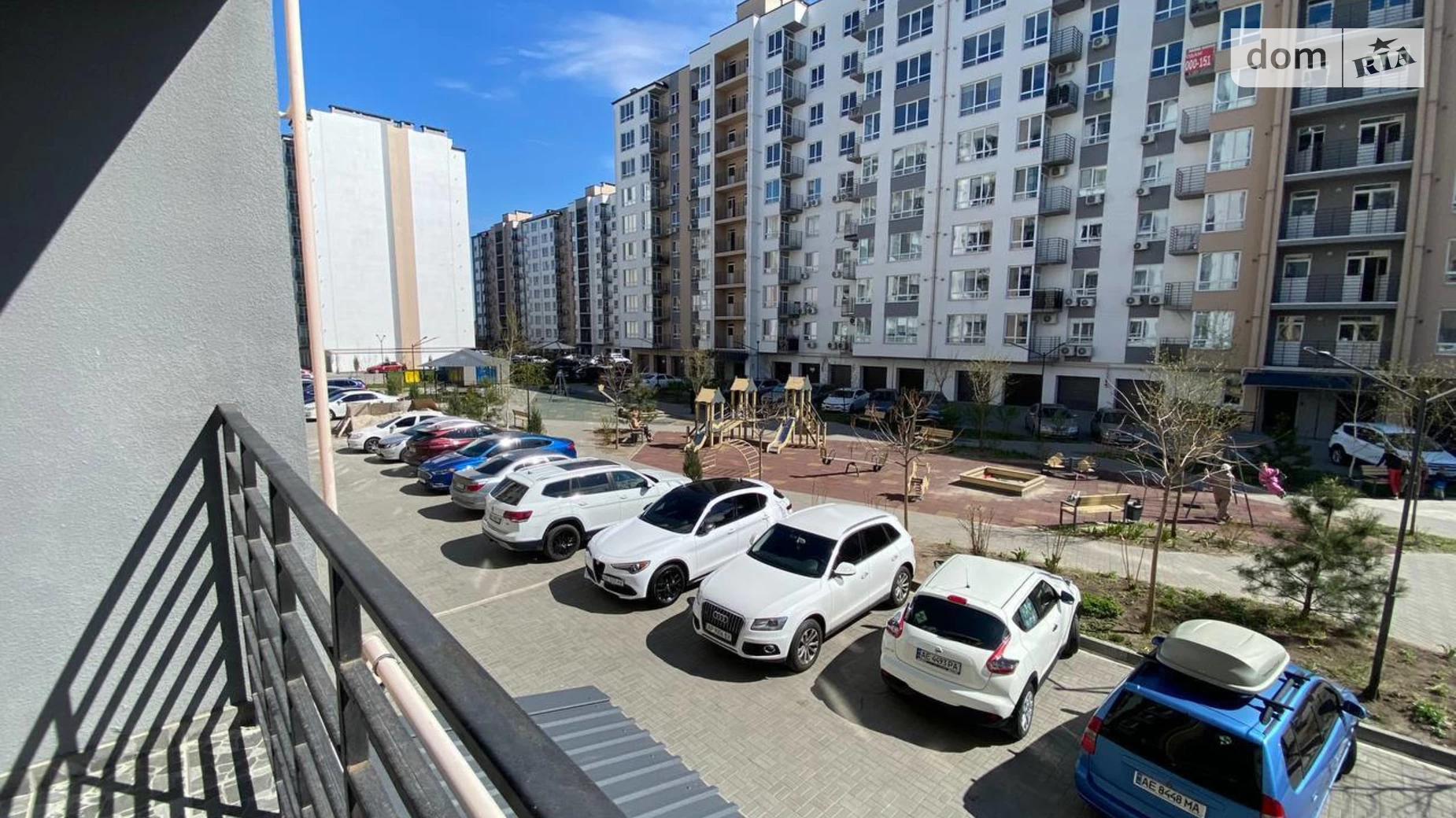 Продается 3-комнатная квартира 89.7 кв. м в Слобожанском, ул. Семейная - фото 2