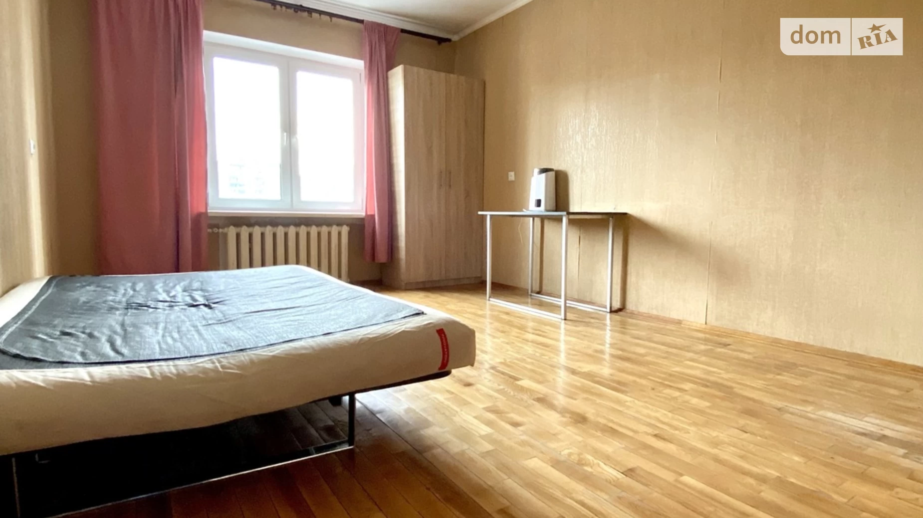 Продается 3-комнатная квартира 97 кв. м в Киеве, просп. Петра Григоренко, 18А