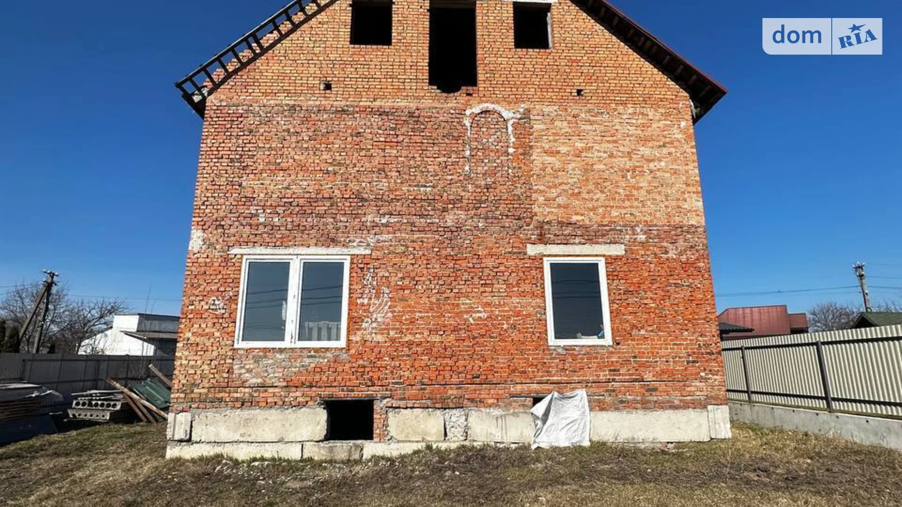 Продается дом на 3 этажа 265 кв. м с подвалом, цена: 55000 $ - фото 3