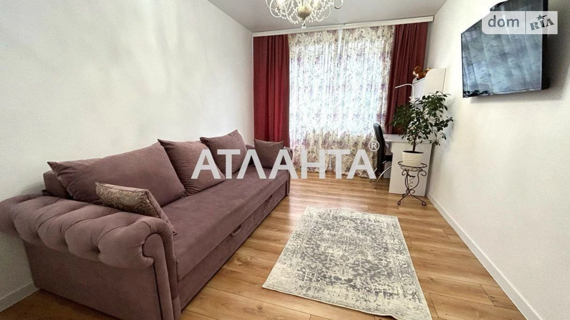 Продается 3-комнатная квартира 60.1 кв. м в Черновцах