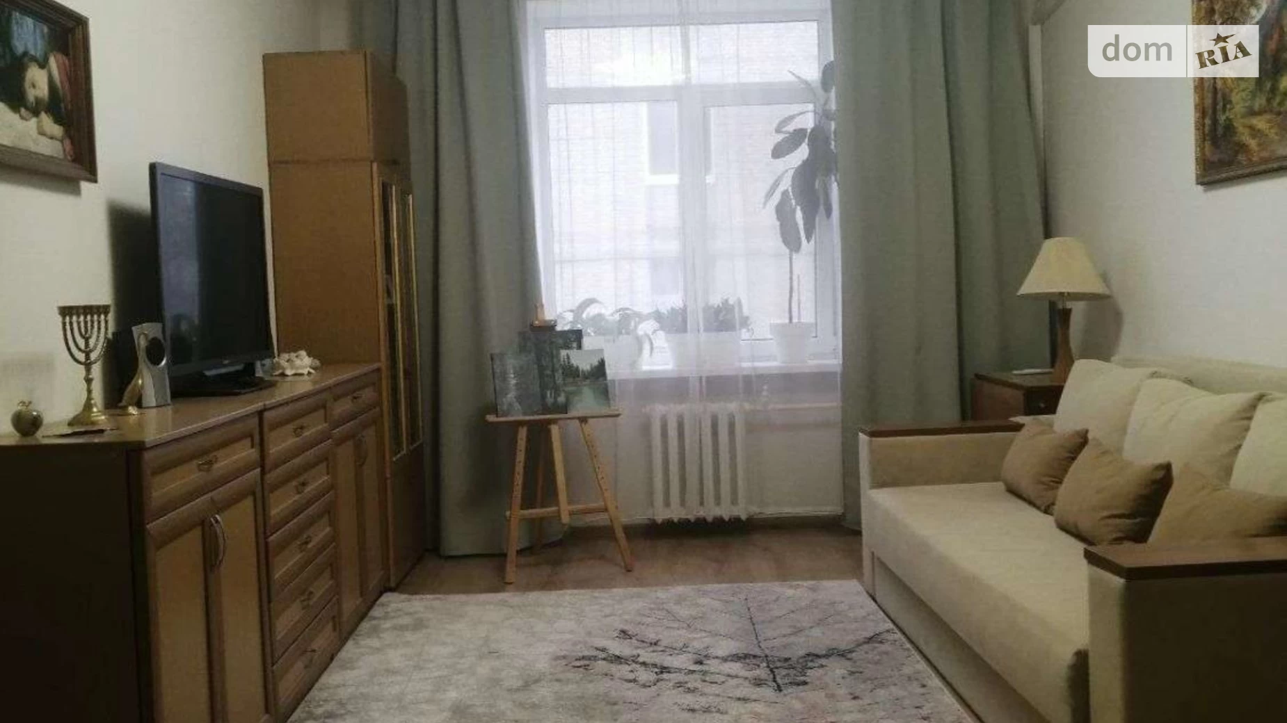 Продается 3-комнатная квартира 83 кв. м в Киеве, ул. Ивана Светличного(Петровского), 6