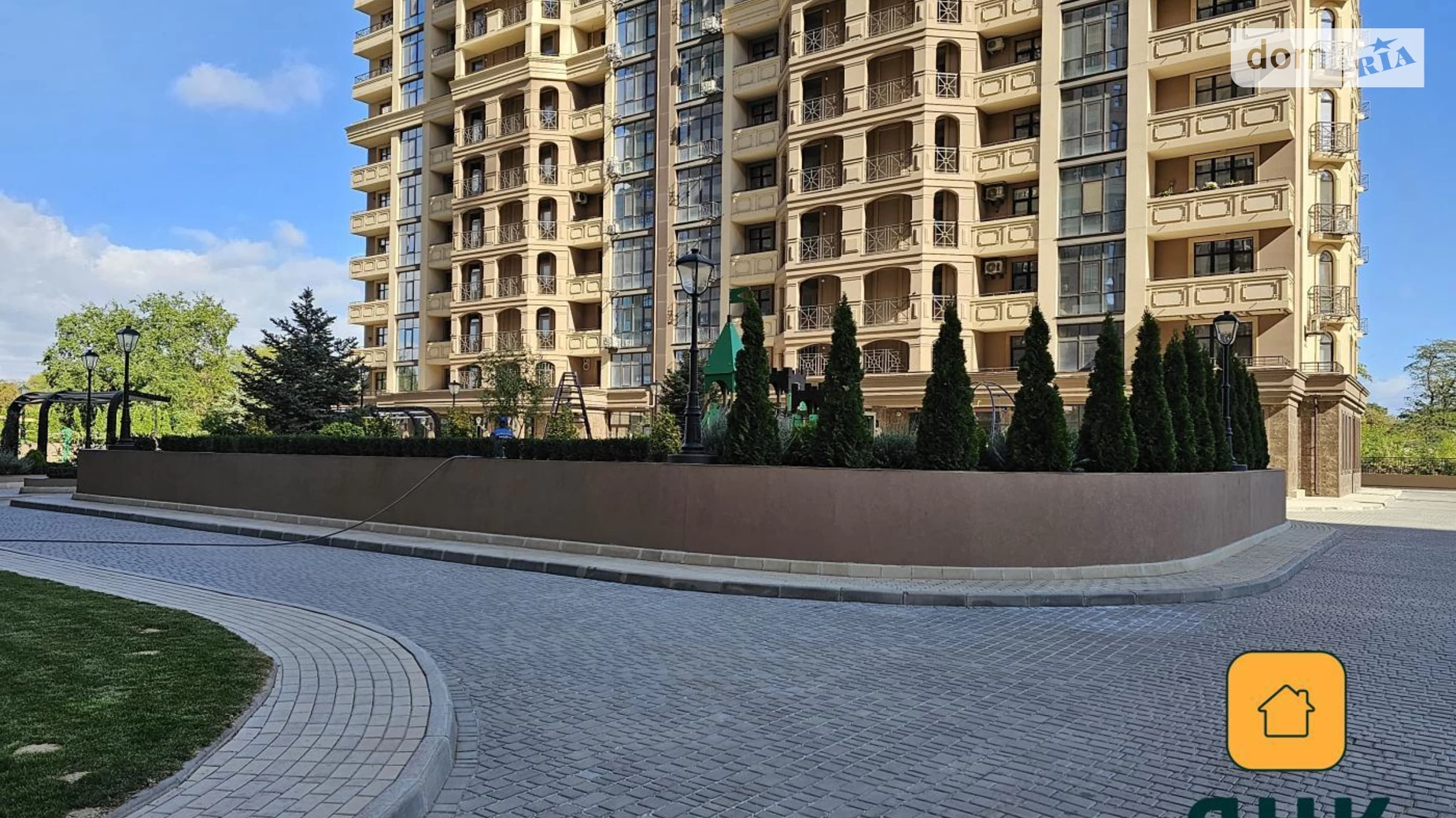 Продается 2-комнатная квартира 75 кв. м в Одессе, пер. Курортный, 1 - фото 2