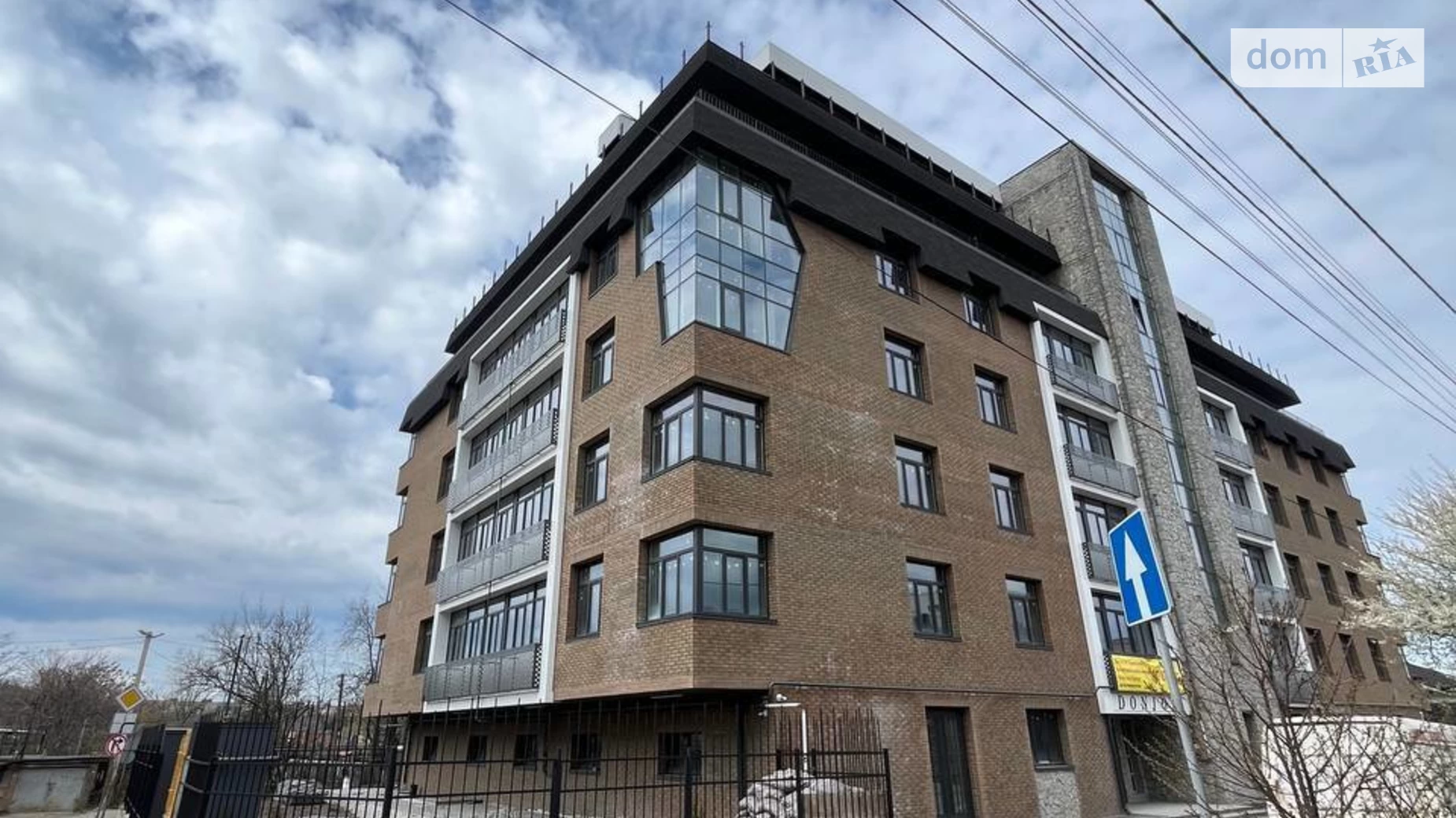 Продается 1-комнатная квартира 38 кв. м в Днепре, ул. Пушкина Генерала, 40А