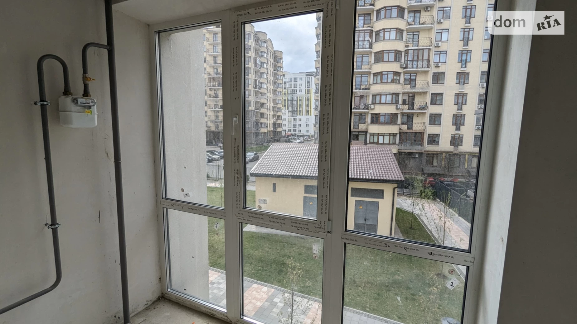 Продается 1-комнатная квартира 40.4 кв. м в Ирпене, ул. Николая Сингаевского