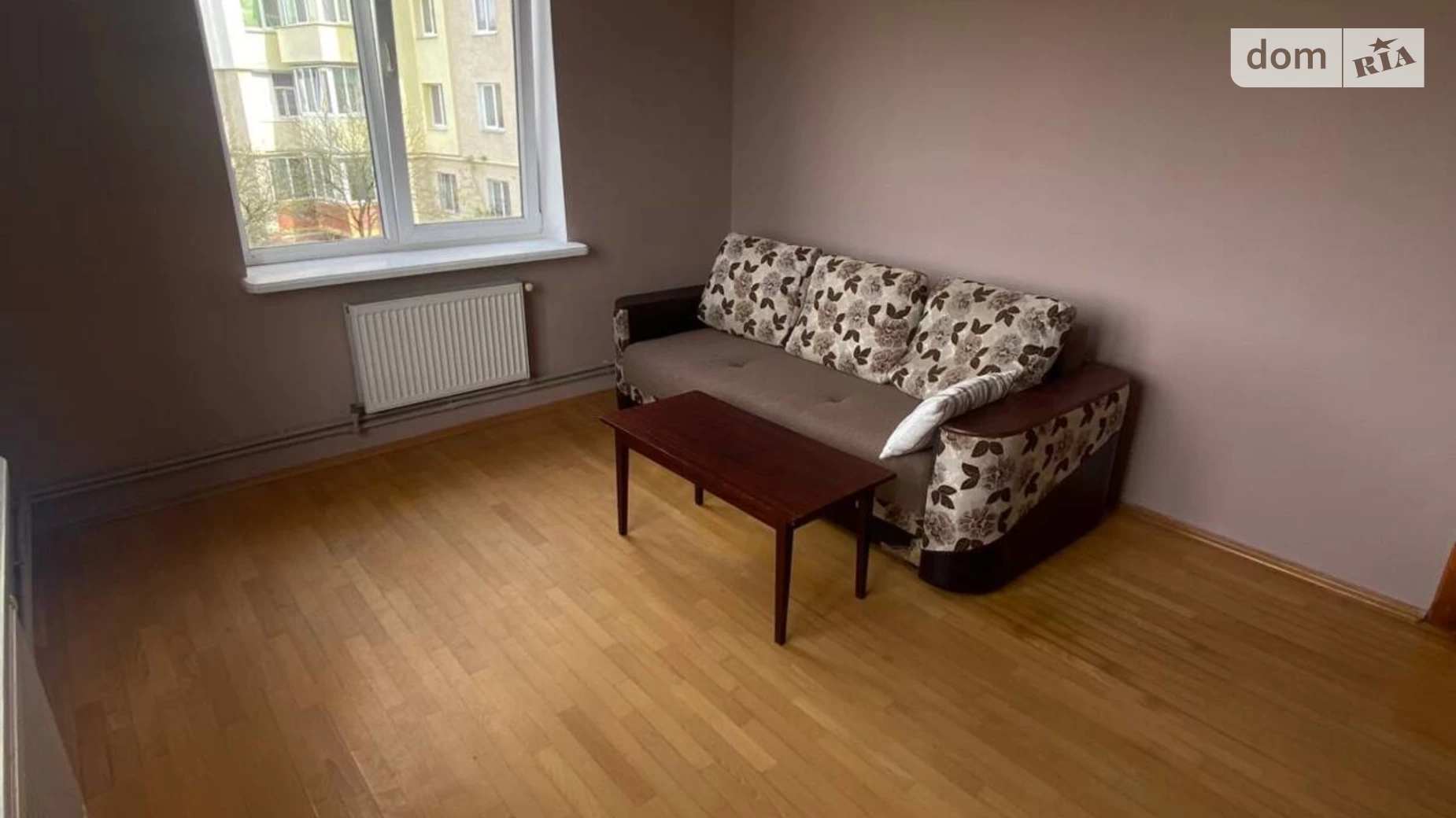 Продается 2-комнатная квартира 40.3 кв. м в Ивано-Франковске