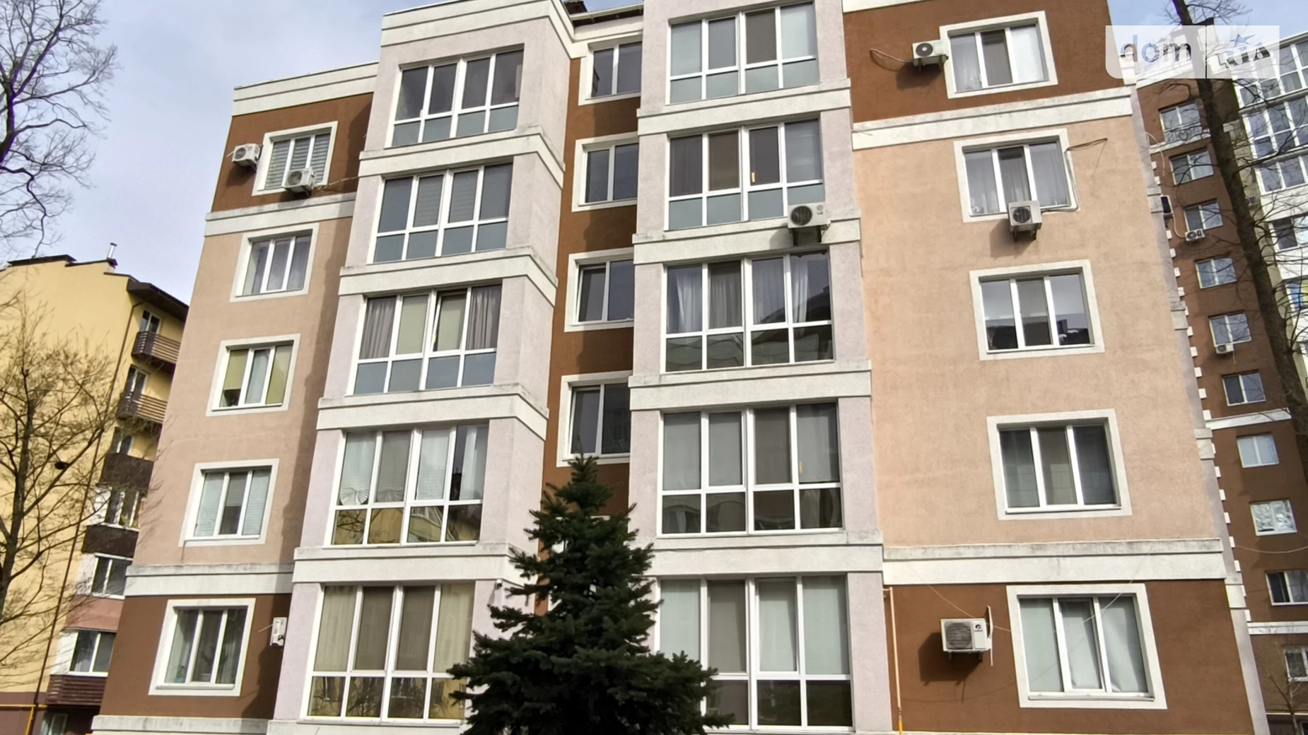 Продается 2-комнатная квартира 62.5 кв. м в Ирпене, ул. Николая Сингаевского(Новооскольская), 1Е