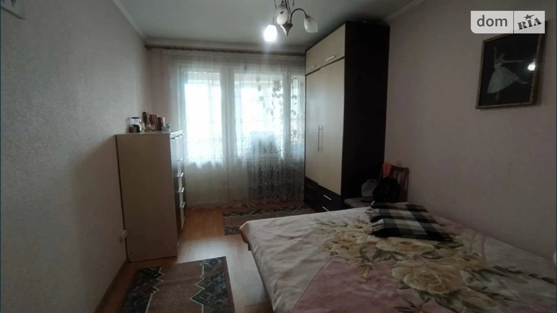 Продается 3-комнатная квартира 65 кв. м в Черновцах, ул. Сергея Скальда(Комарова Владимира)