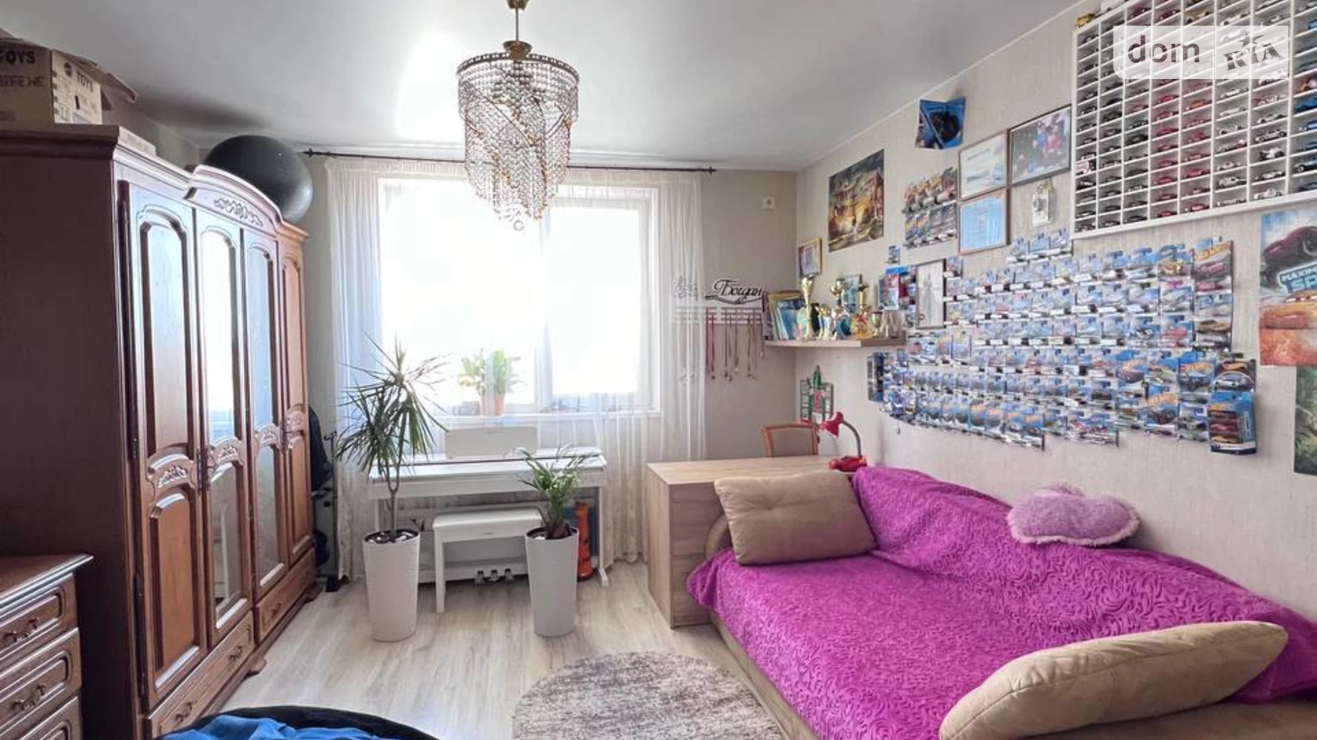 Продается 3-комнатная квартира 73 кв. м в Одессе, ул. Академика Воробьёва, 1Б