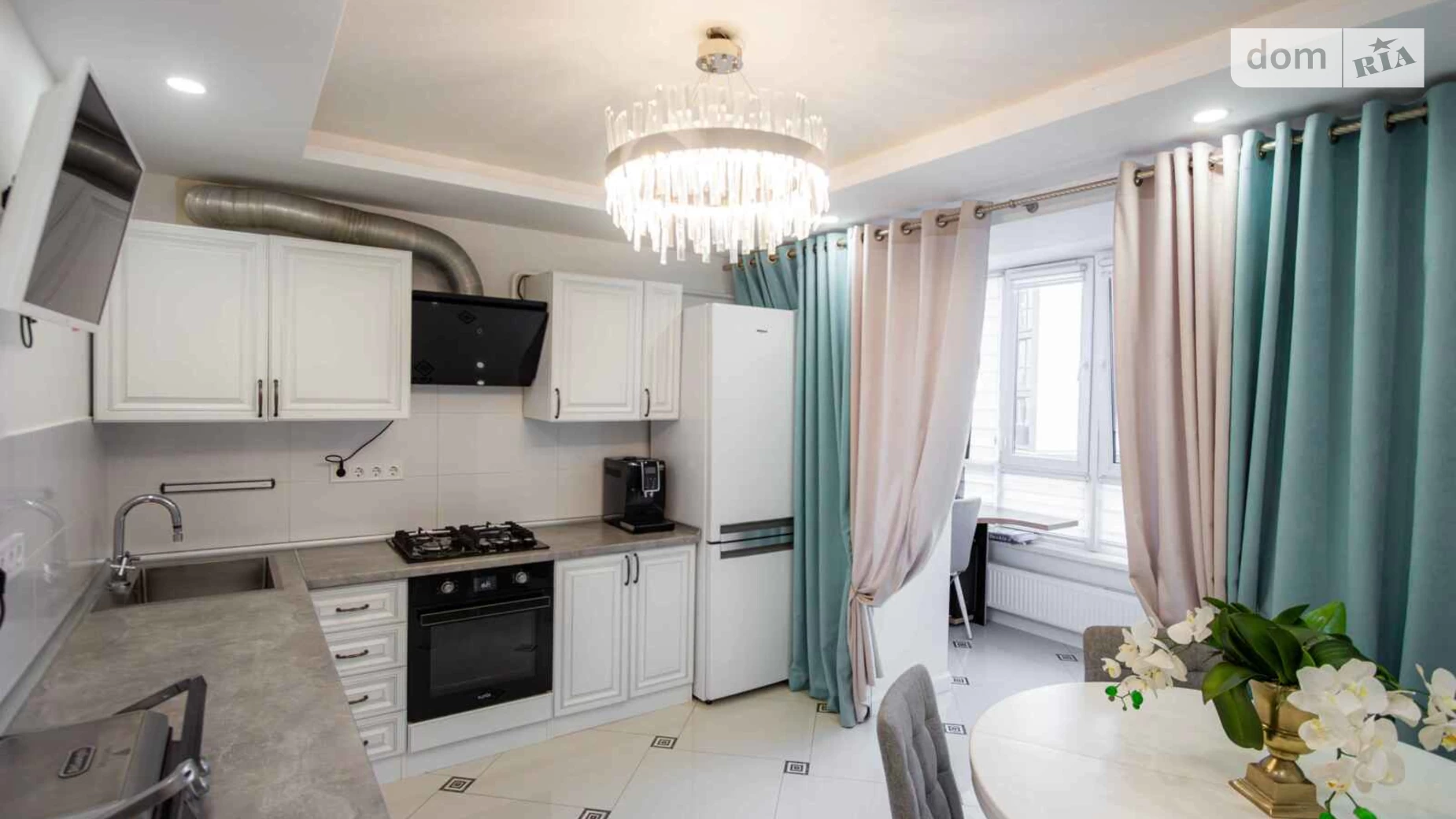 Продается 2-комнатная квартира 72.6 кв. м в Липинах, ул. Марии Заньковецкой