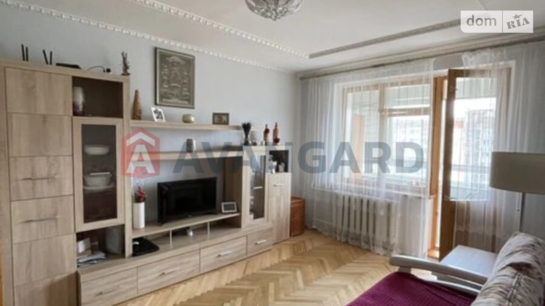 Продается 3-комнатная квартира 70 кв. м в Львове, ул. Сиховская