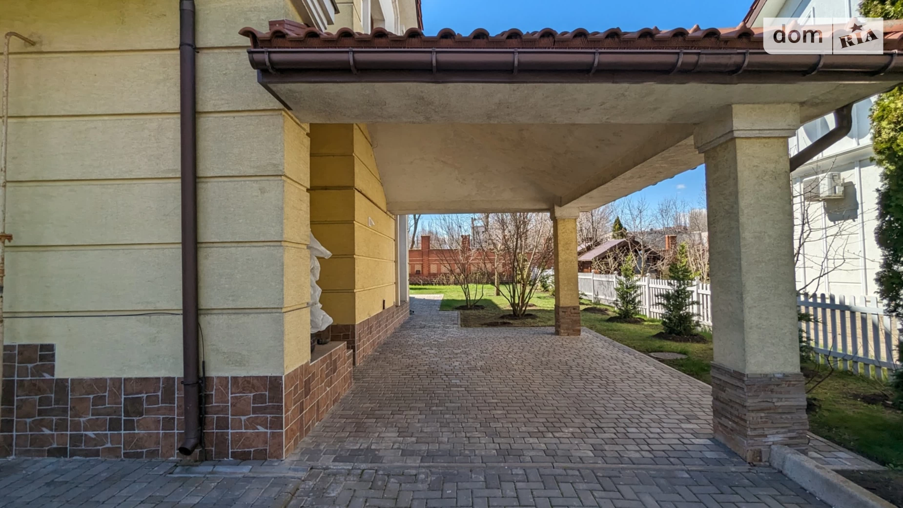Продается дом на 2 этажа 270 кв. м с мебелью, цена: 230000 $ - фото 3