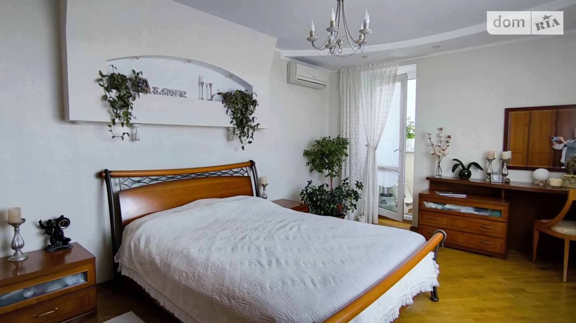 Продается 3-комнатная квартира 102 кв. м в Одессе, ул. Ивана Франко - фото 2