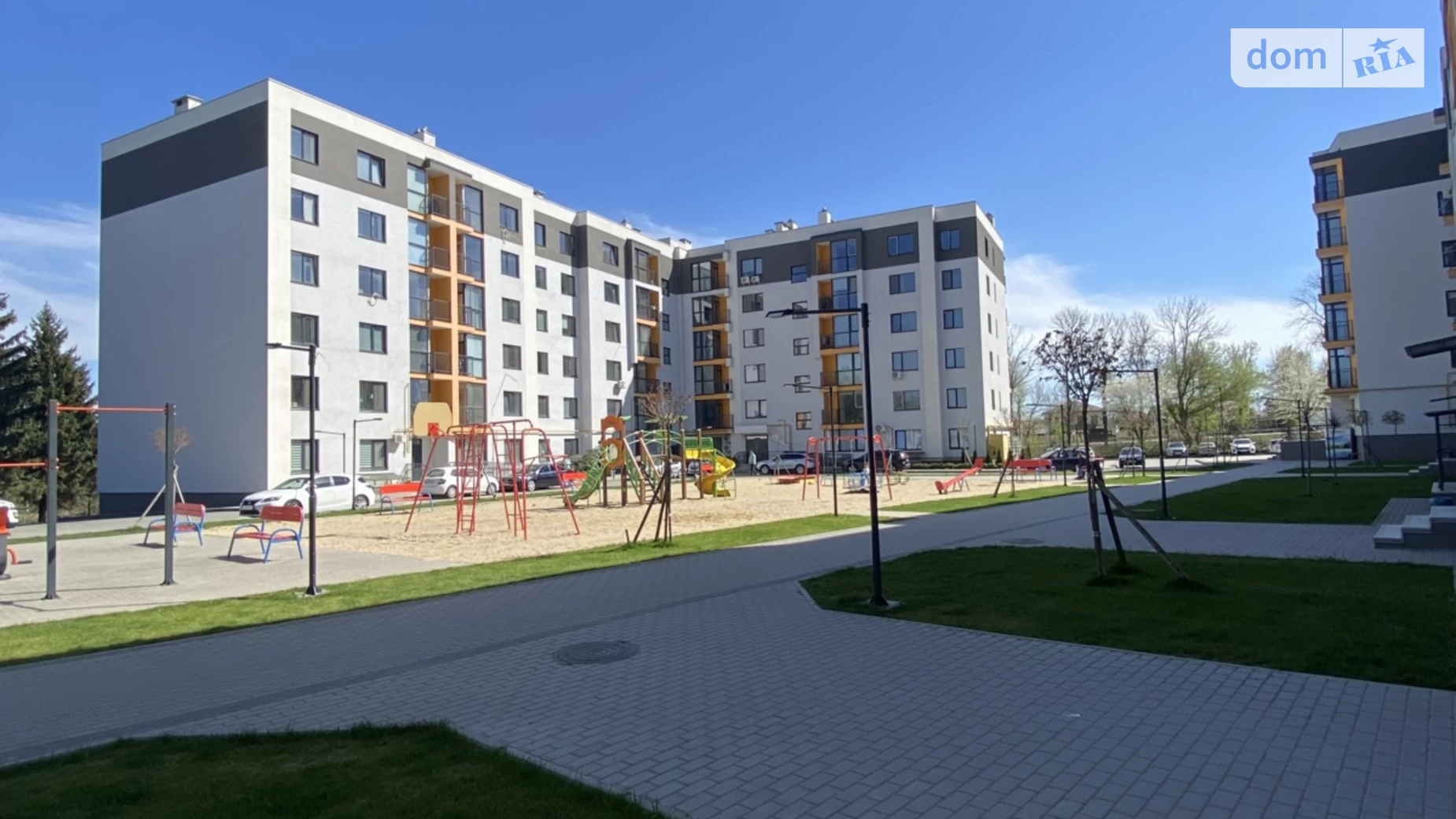 Продається 2-кімнатна квартира 65.97 кв. м у Березині, вул. Райдужна - фото 2