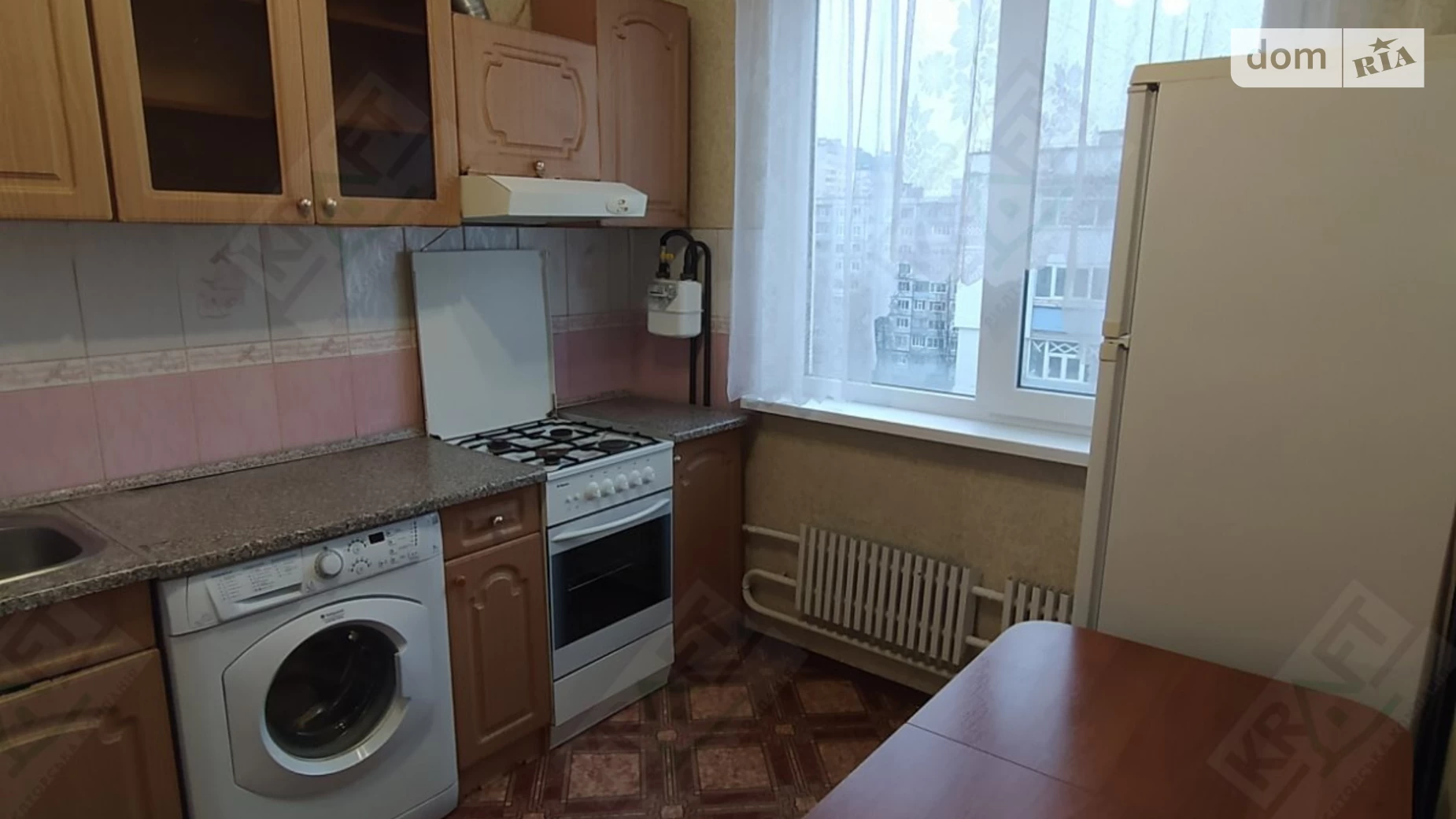 Продается 1-комнатная квартира 35 кв. м в Харькове, ул. Героев Труда, 28
