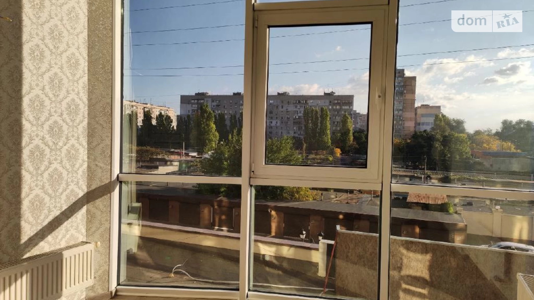 Продается 1-комнатная квартира 43.2 кв. м в Одессе, ул. Жемчужная, 1 - фото 2