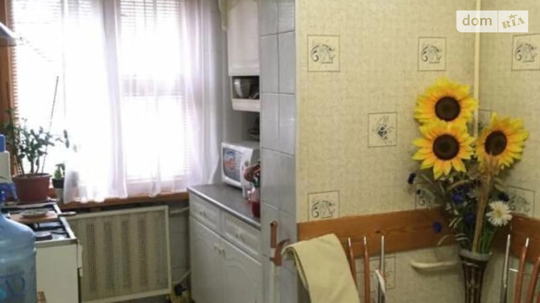 Продается 3-комнатная квартира 70 кв. м в Киеве, ул. Тростянецкая, 8