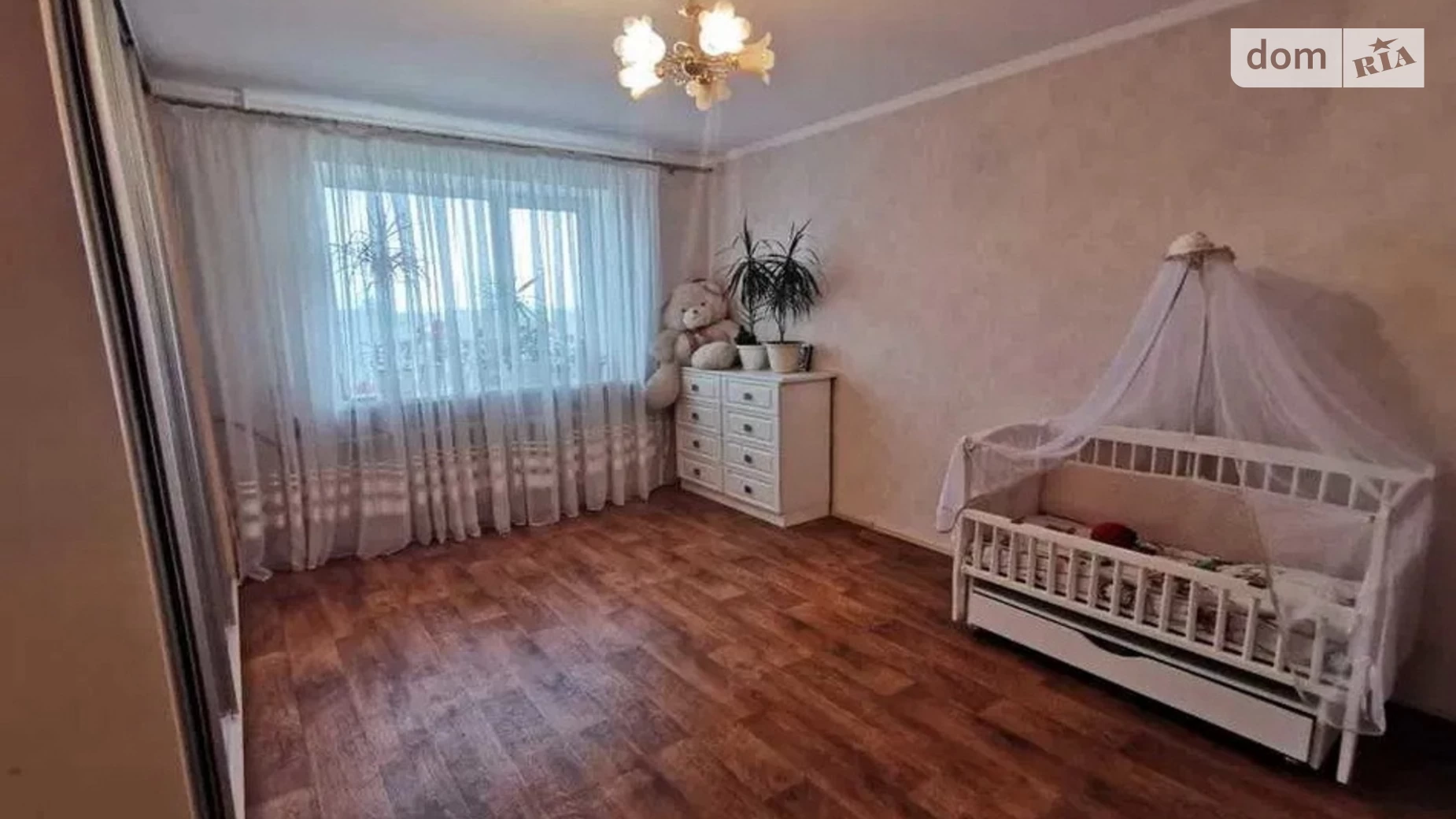 Продается 1-комнатная квартира 50 кв. м в Одессе, ул. Сергея Ядова, 28