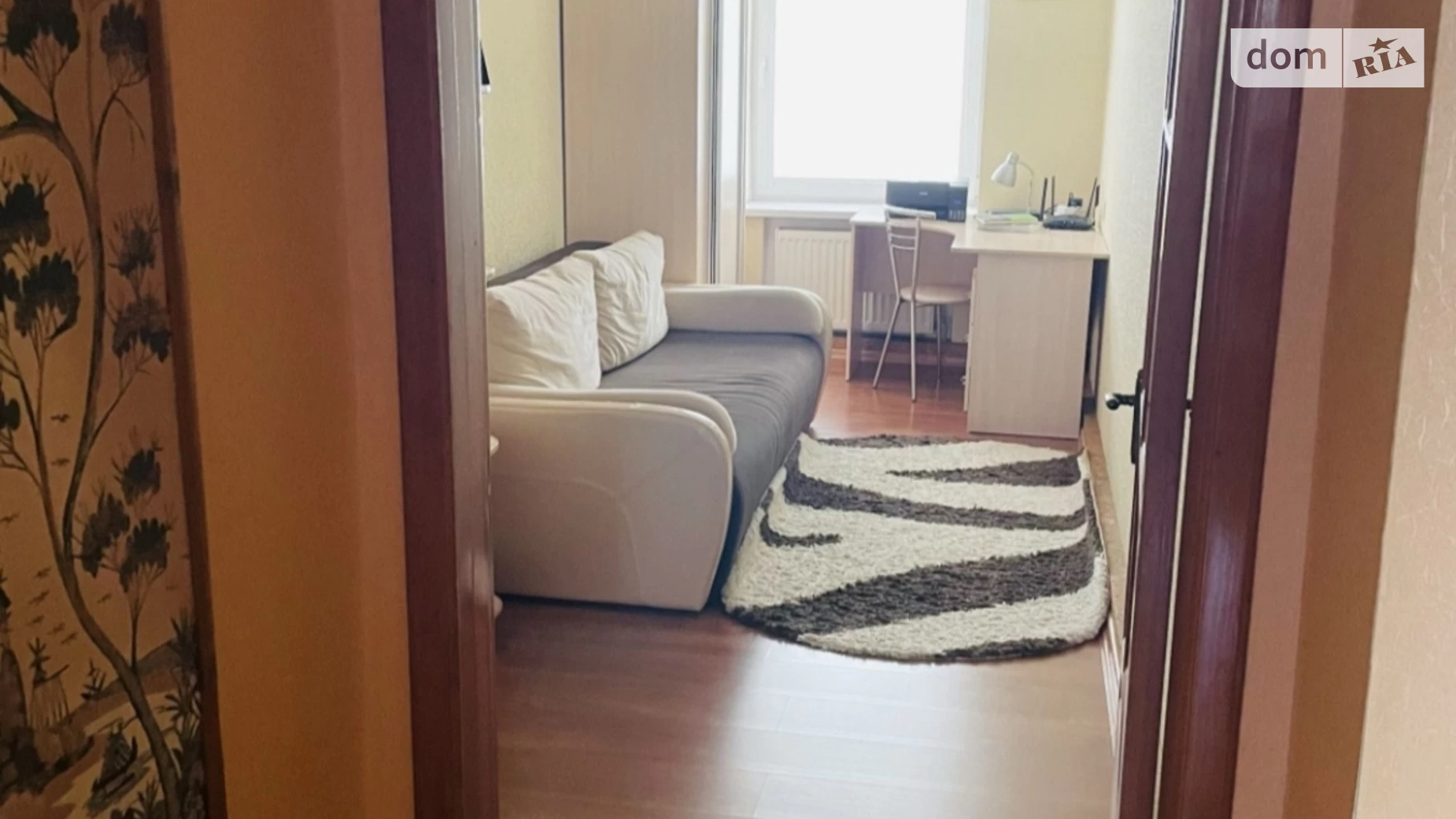 Продается 3-комнатная квартира 57 кв. м в Кропивницком