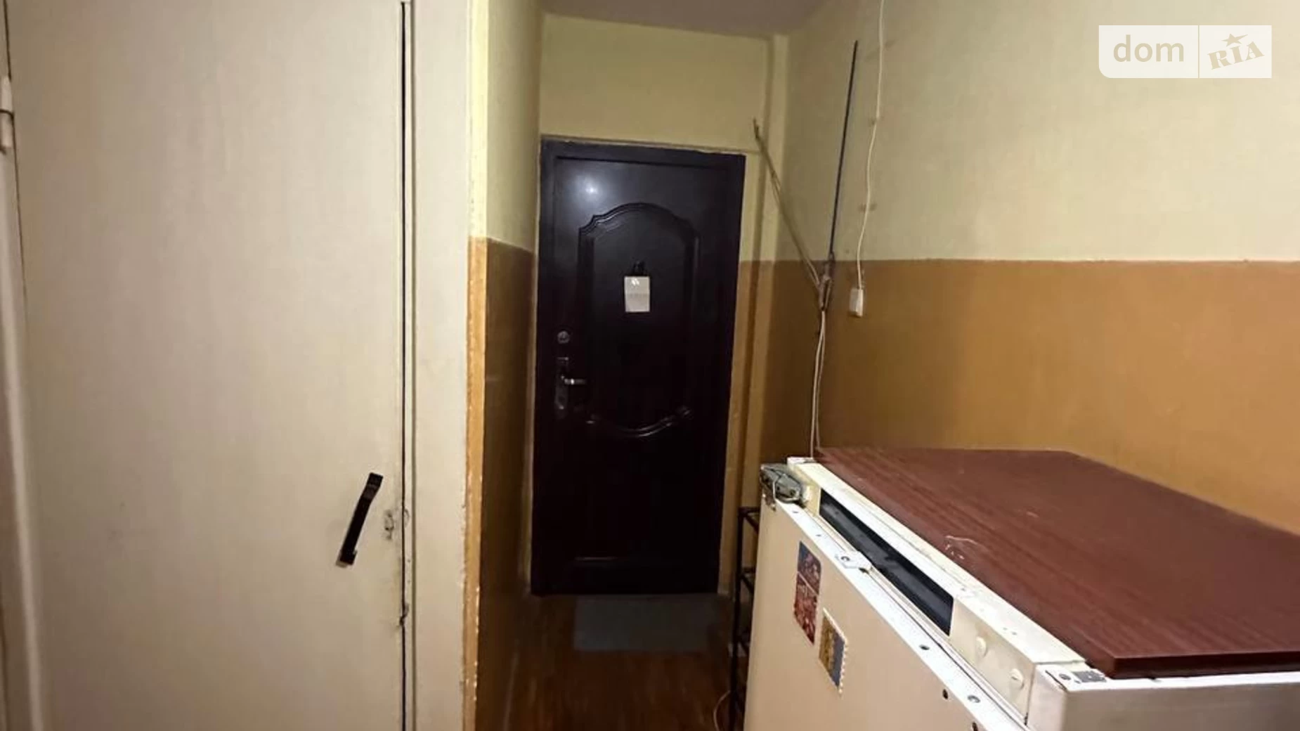 Продается 3-комнатная квартира 47.7 кв. м в Ивано-Франковске, ул. Карпатская