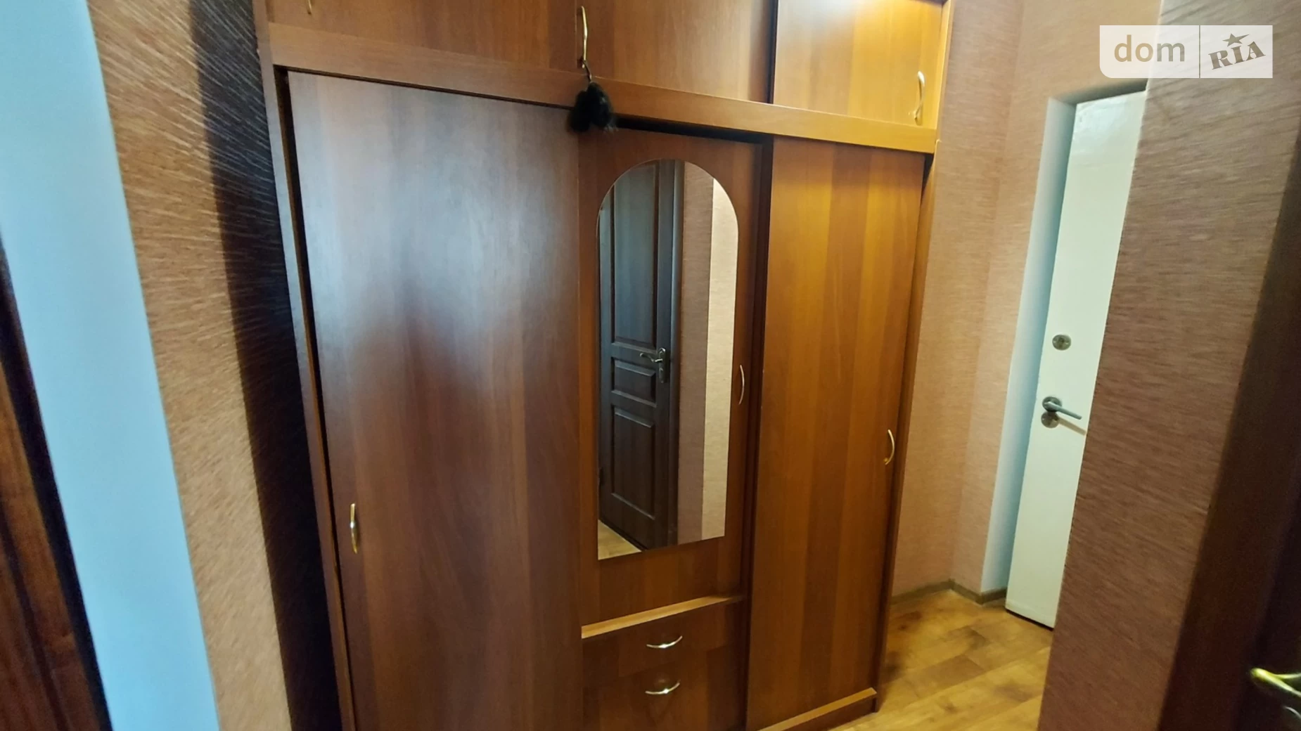 Продается 1-комнатная квартира 30 кв. м в Виннице, ул. Чайковского