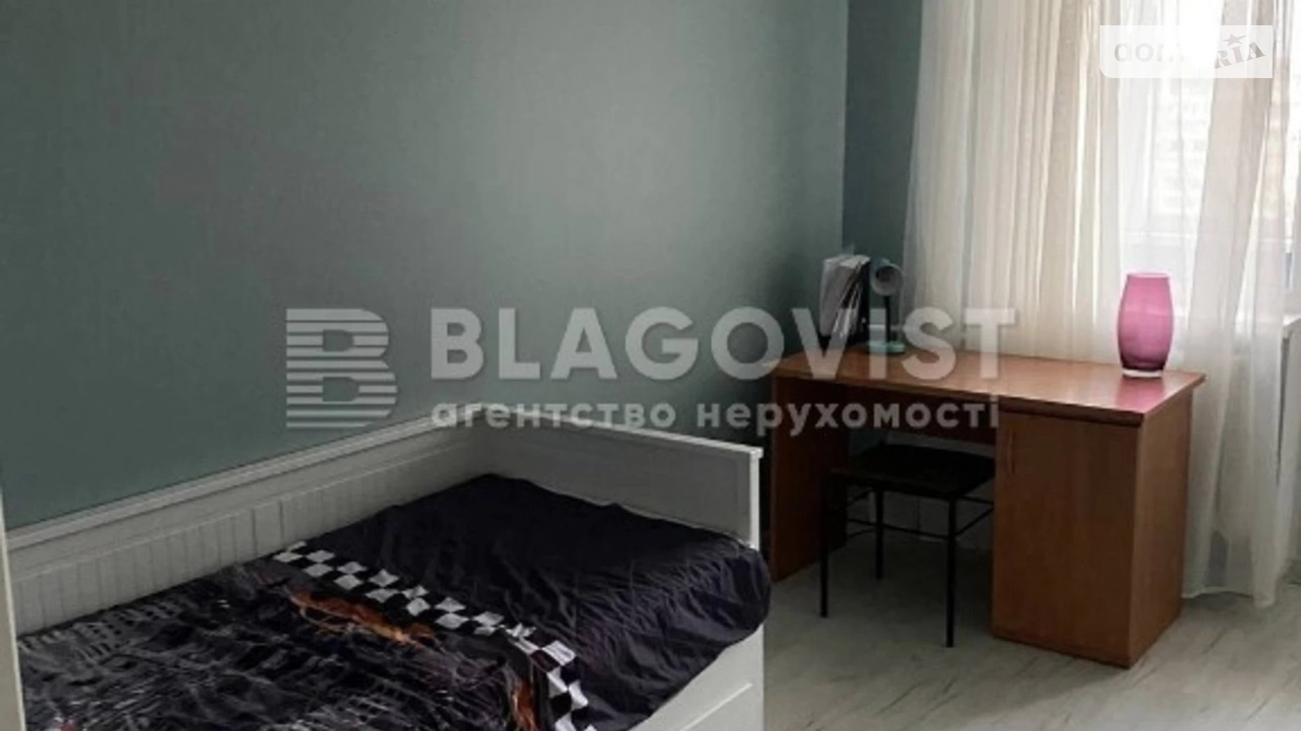 Продается 2-комнатная квартира 52 кв. м в Киеве, ул. Героев Днепра, 73