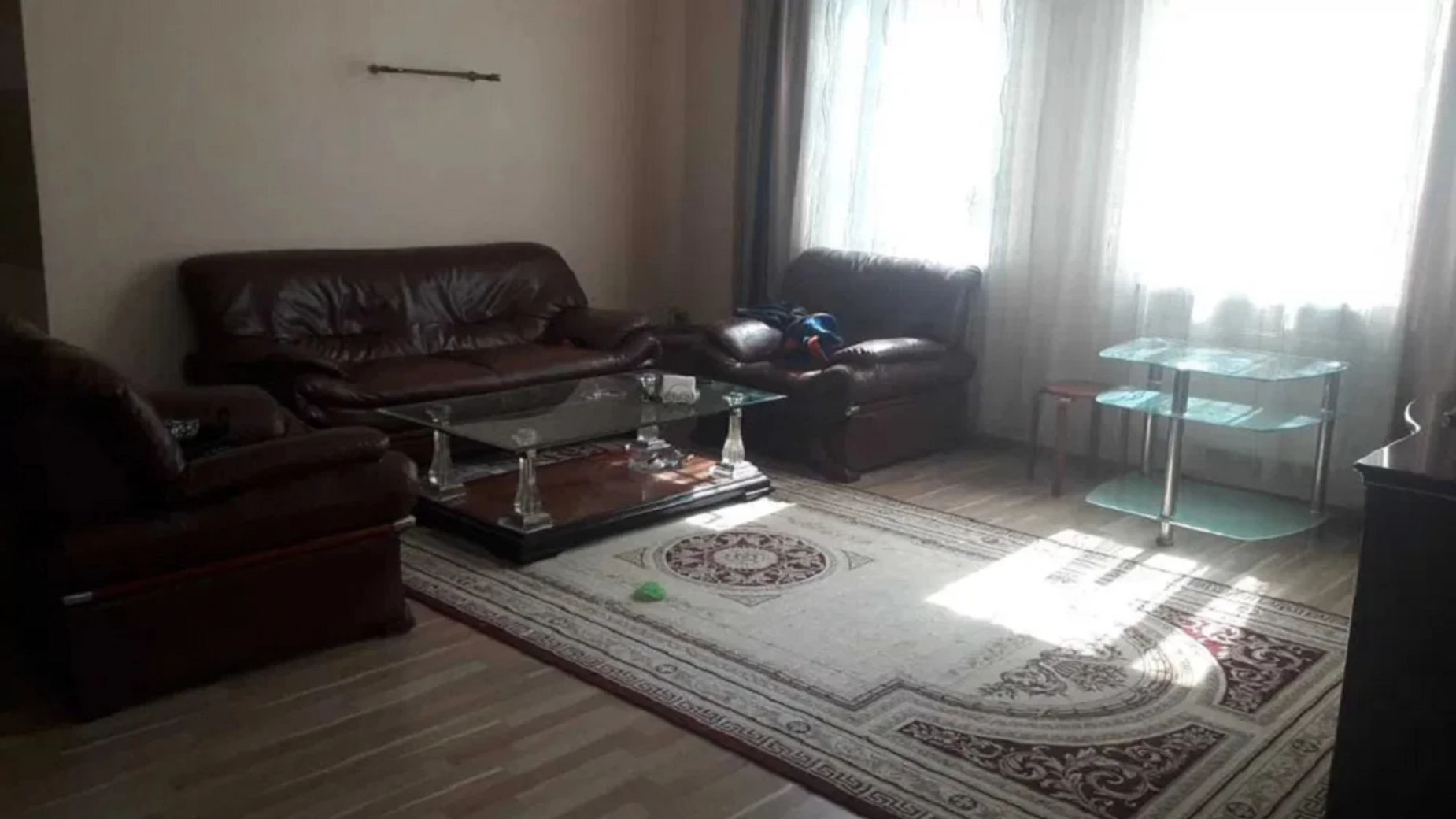 Продается дом на 3 этажа 489 кв. м с подвалом, цена: 150000 $ - фото 2