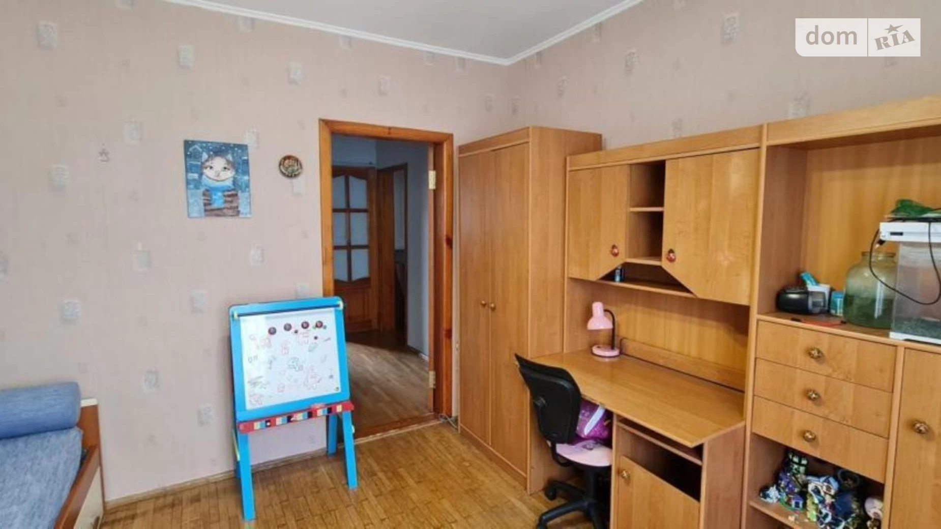 Продается 3-комнатная квартира 79 кв. м в Киеве, просп. Петра Григоренко, 11А