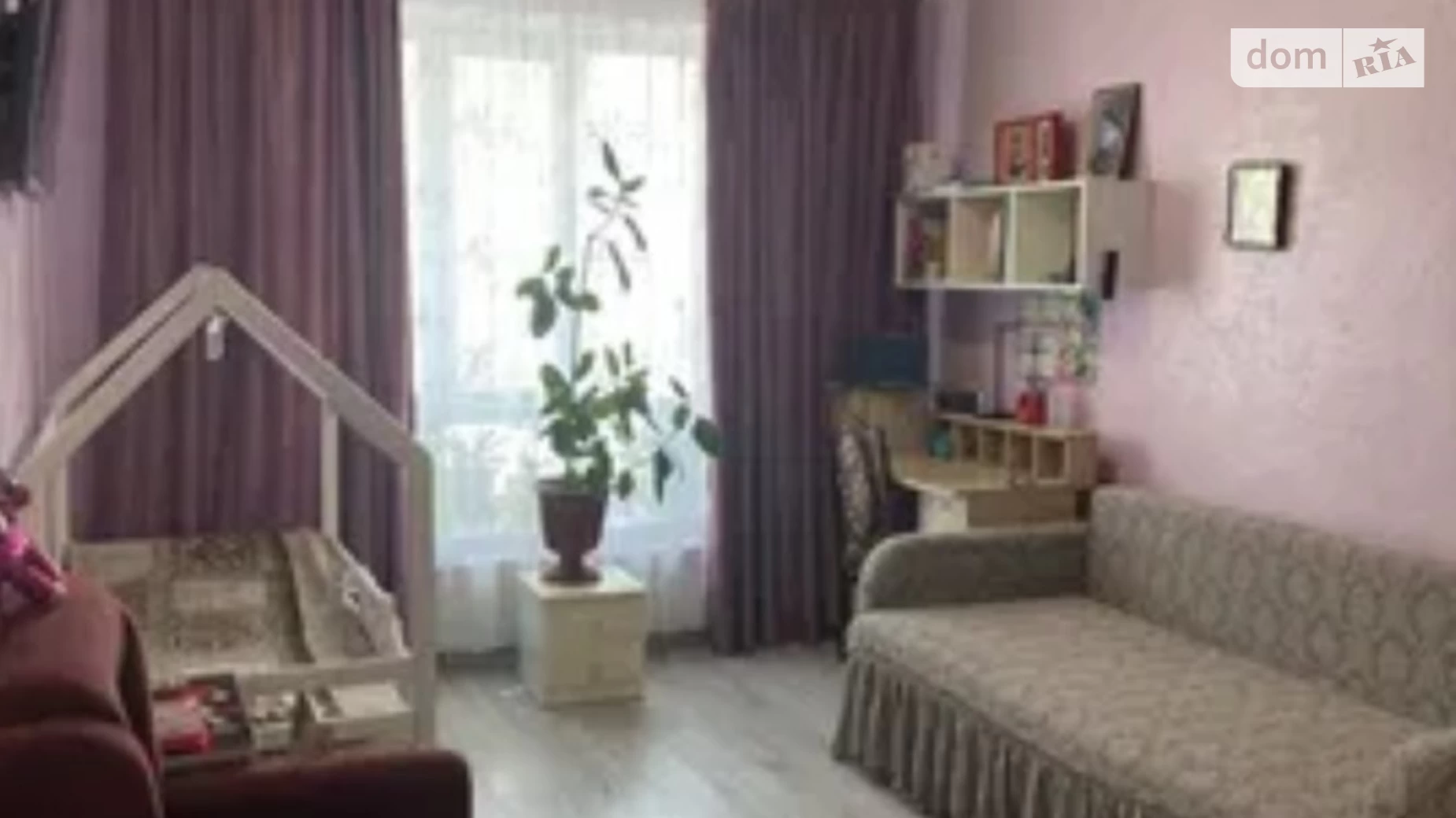 Продается 3-комнатная квартира 81 кв. м в Святопетровское, бул. Леси Украинки