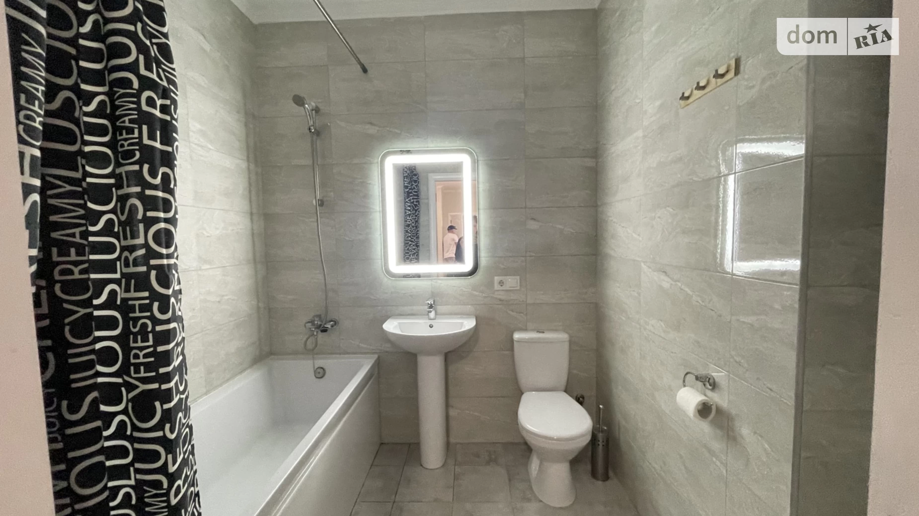 Продается 2-комнатная квартира 65.5 кв. м в Одессе, Овидиопольская дор. - фото 2