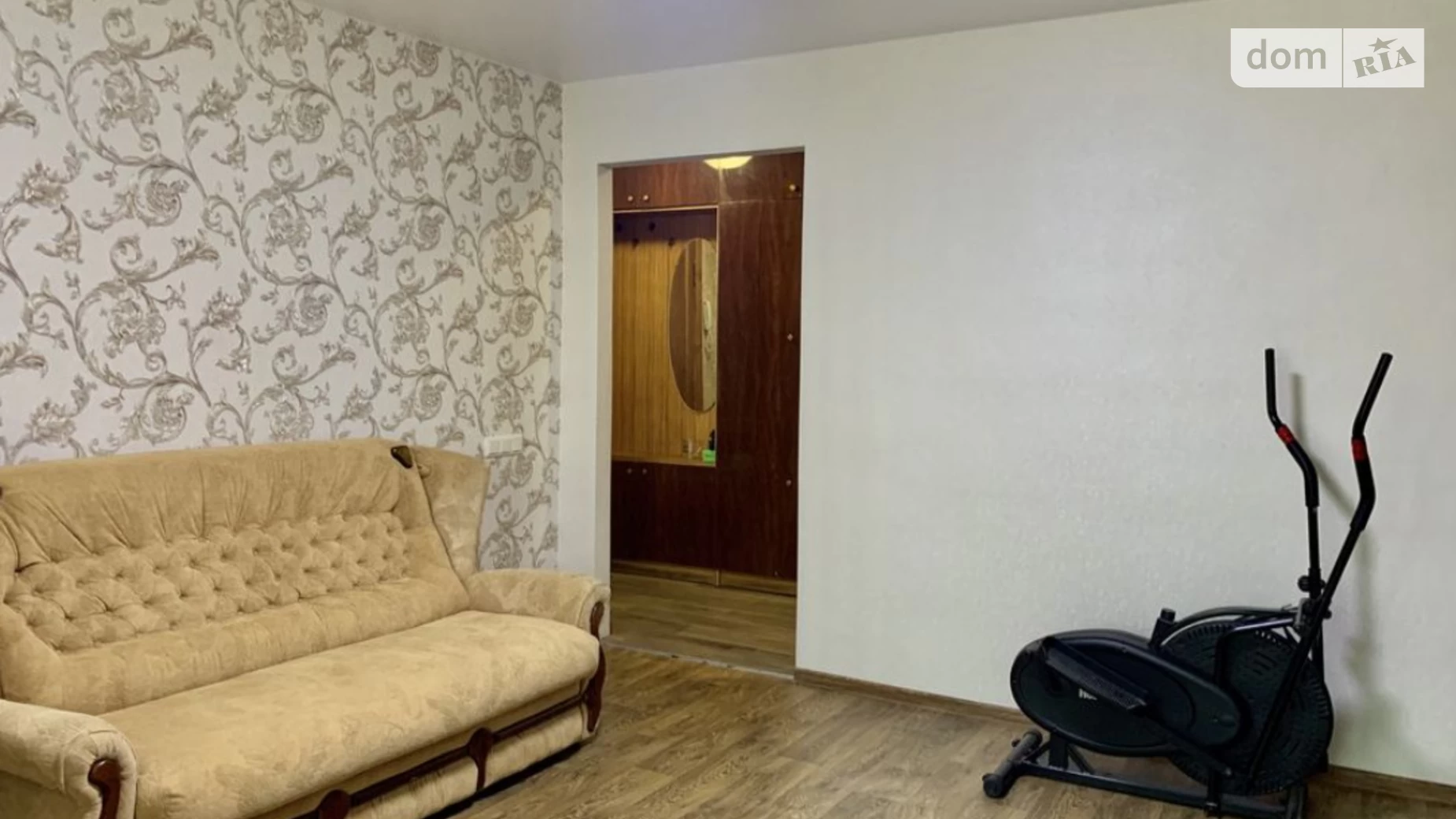 Продается 3-комнатная квартира 64 кв. м в Днепре, ул. Агнии Барто