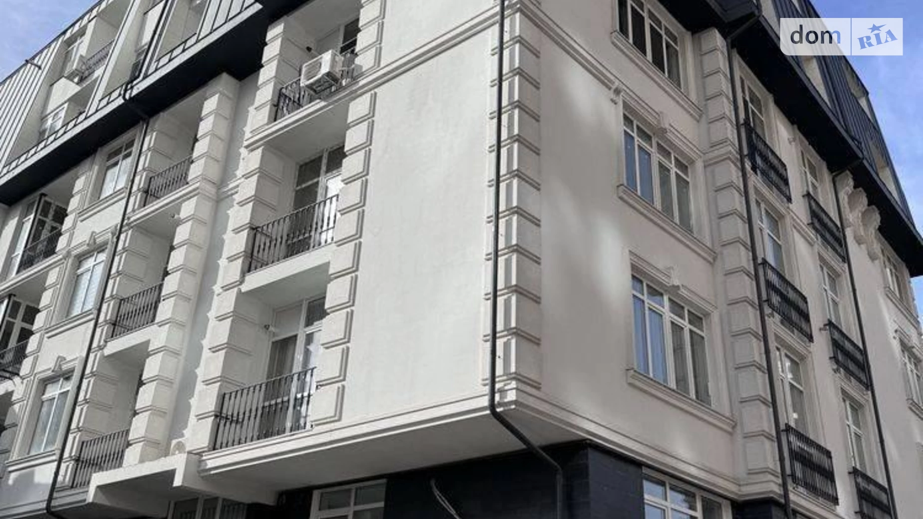 Продается 2-комнатная квартира 60 кв. м в Одессе, ул. Литературная