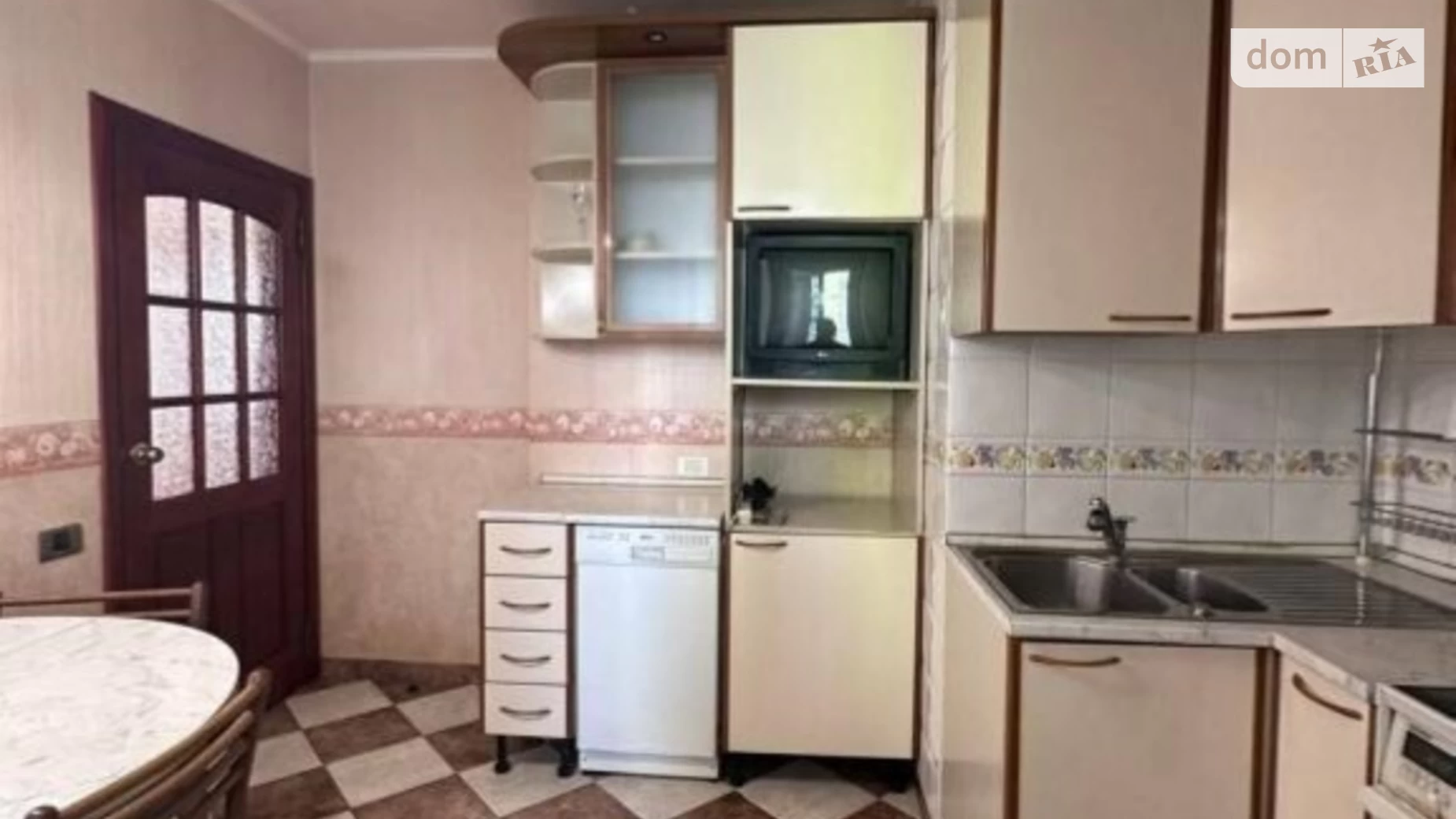 Продается 3-комнатная квартира 85 кв. м в Киеве, ул. Николая Лаврухина, 7