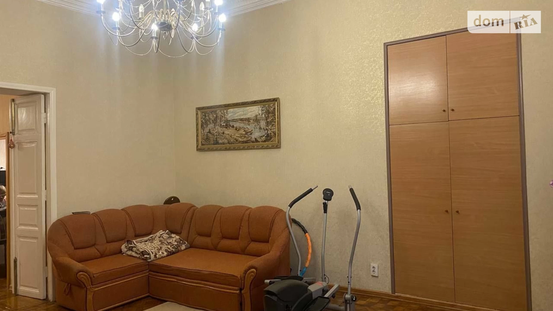 Продается 2-комнатная квартира 60 кв. м в Одессе, ул. Ришельевская