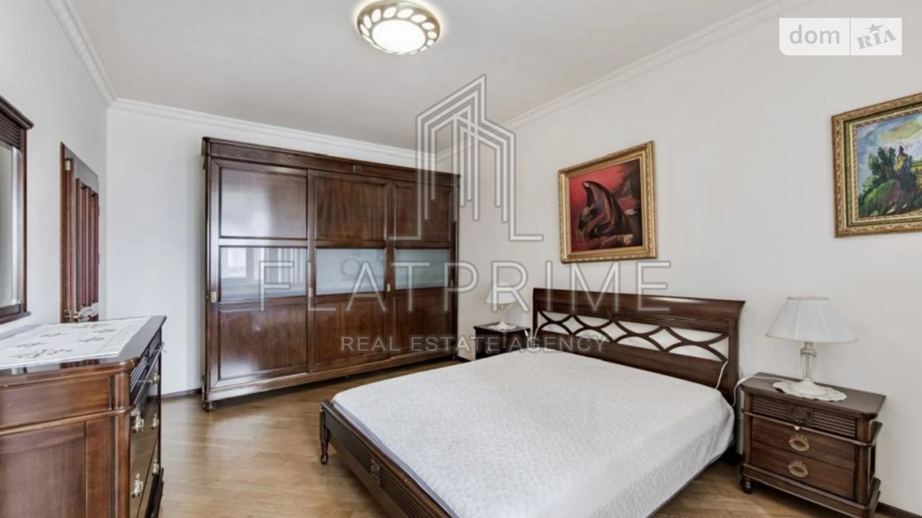 Продается 4-комнатная квартира 170 кв. м в Киеве, ул. Старонаводницкая, 13