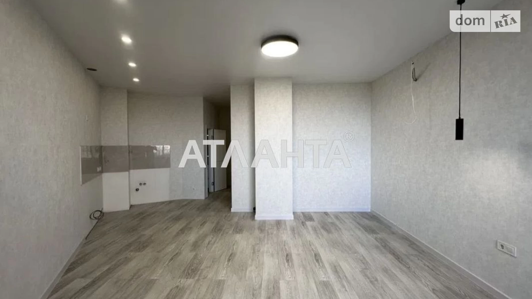 Продается 1-комнатная квартира 41.6 кв. м в Одессе, Фонтанская дор.