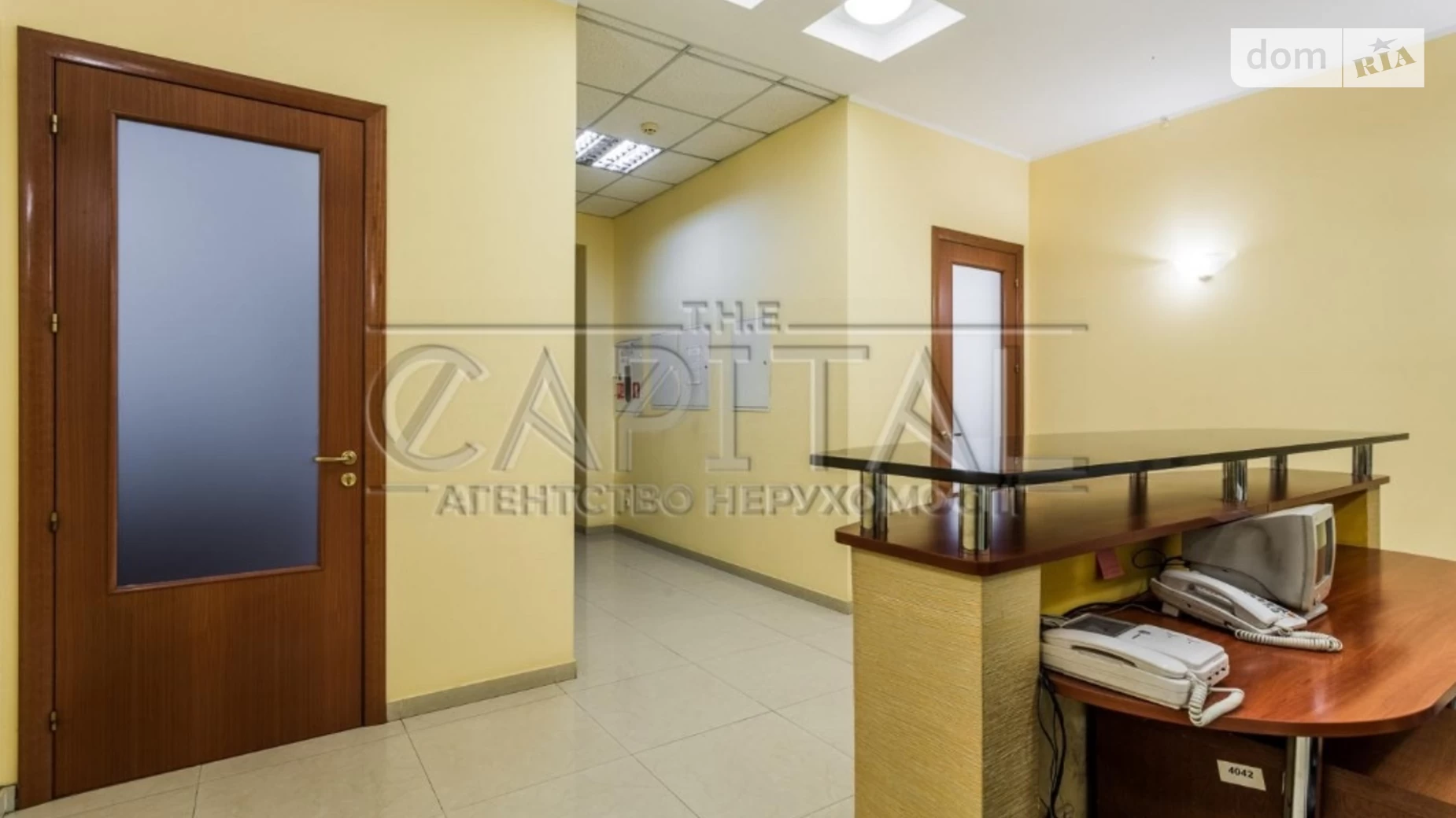 Сдается в аренду офис 538 кв. м в бизнес-центре, цена: 5918 $ - фото 2