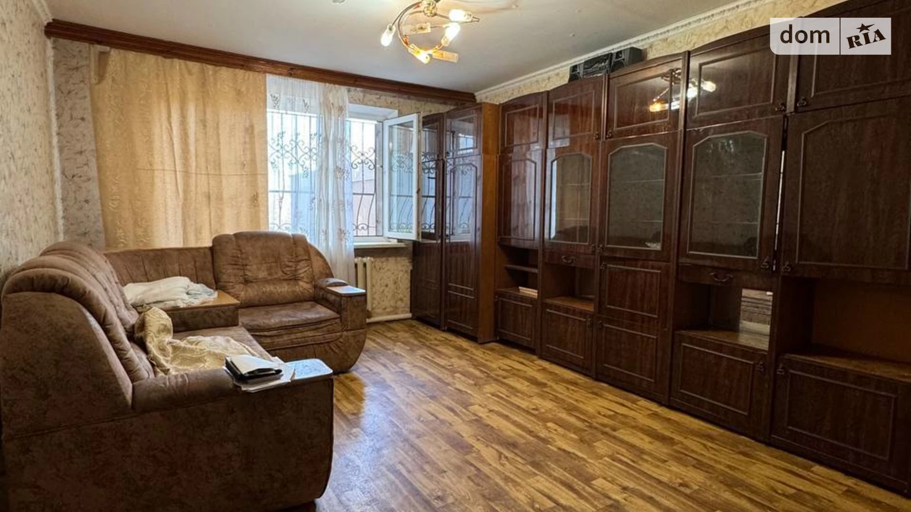 Продается 3-комнатная квартира 65 кв. м в Одессе, просп. Академика Глушко, 2