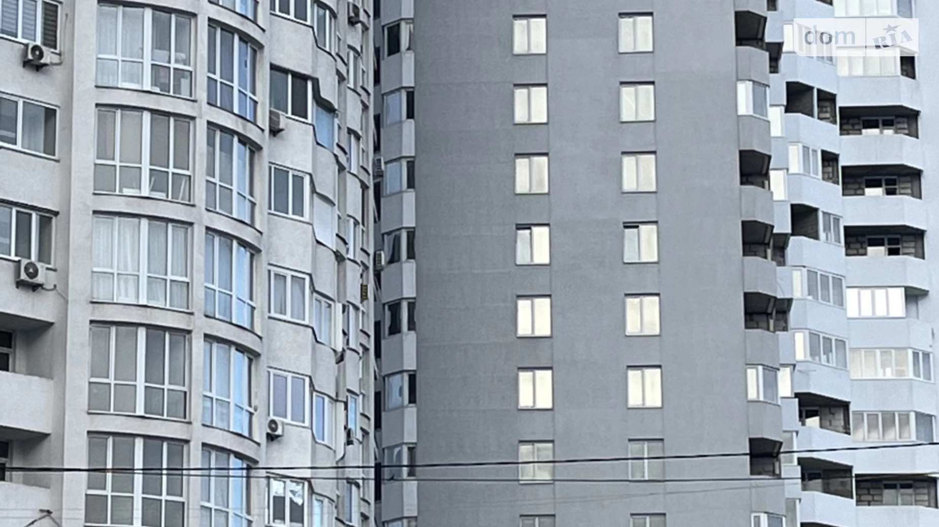 Продается 1-комнатная квартира 44 кв. м в Киеве, ул. Светлая, 6 - фото 2