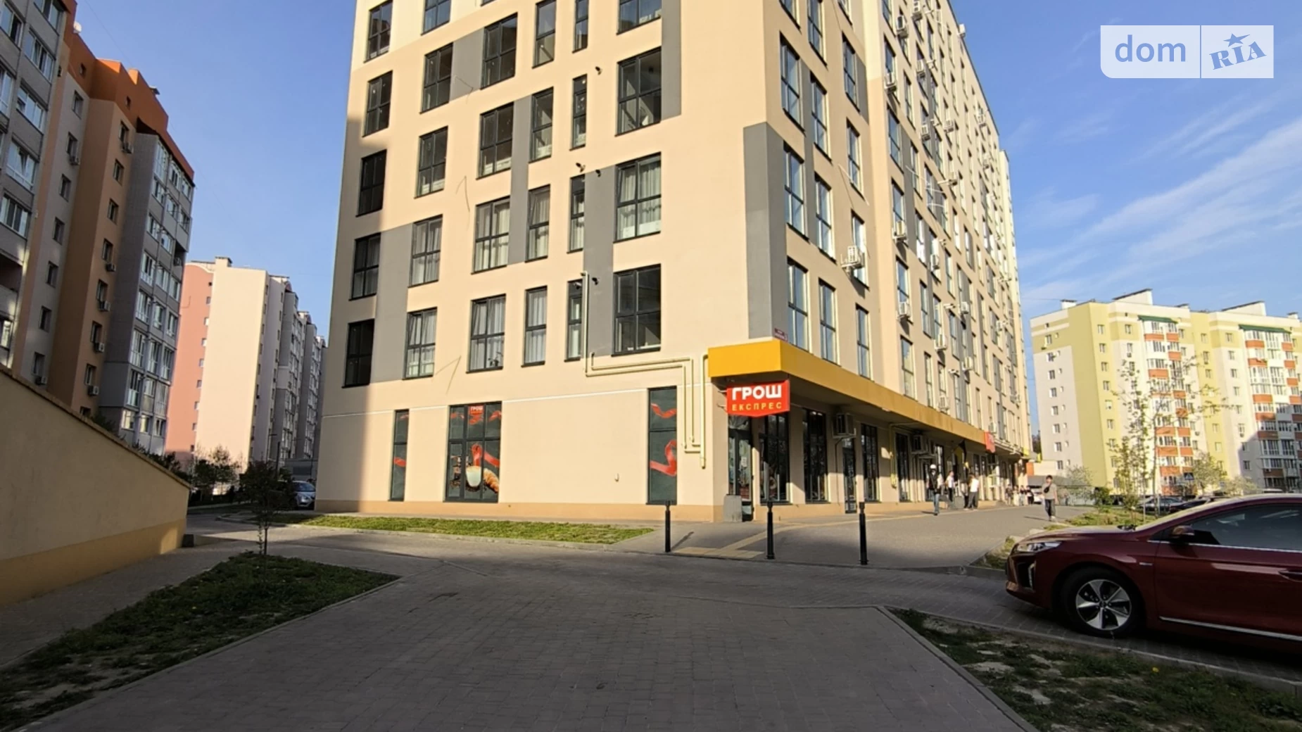 Продается 1-комнатная квартира 52 кв. м в Виннице, ул. Анатолия Бортняка
