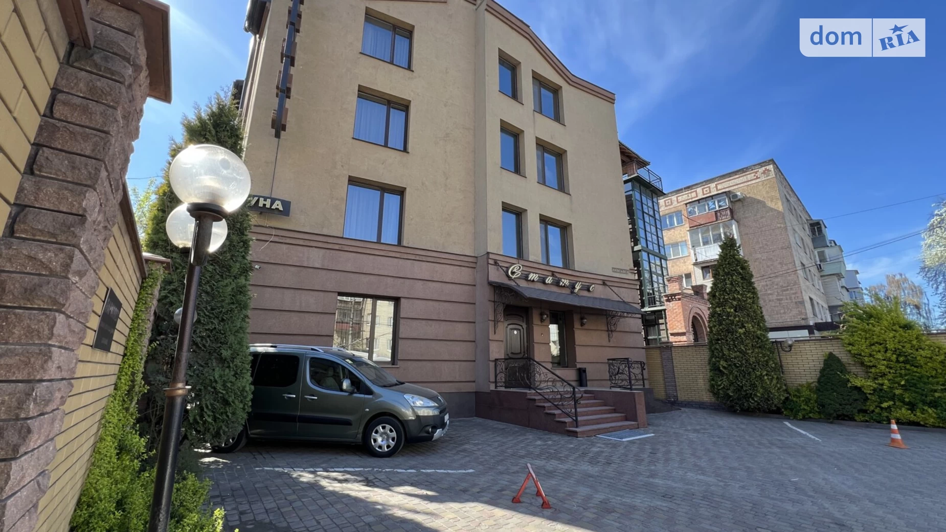 Продается объект сферы услуг 940 кв. м в 4-этажном здании, цена: 1800000 $ - фото 2