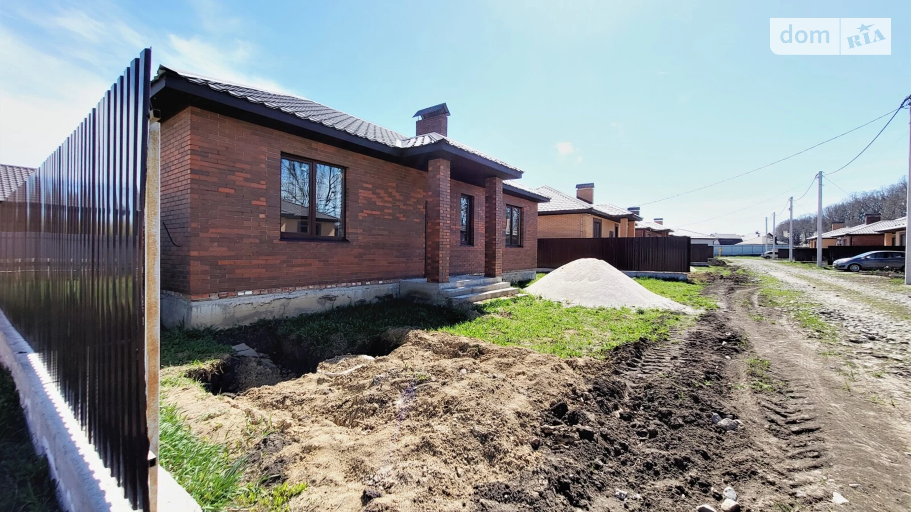 Продается одноэтажный дом 105 кв. м с бассейном, цена: 75000 $ - фото 3