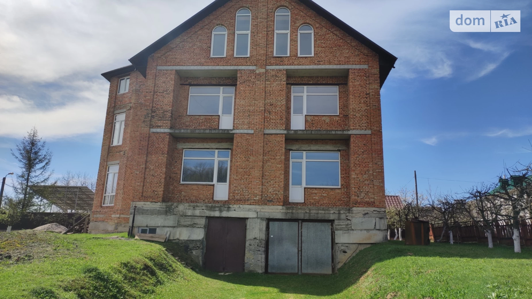 Продається будинок 3 поверховий 280 кв. м з ділянкою, цена: 80000 $ - фото 2